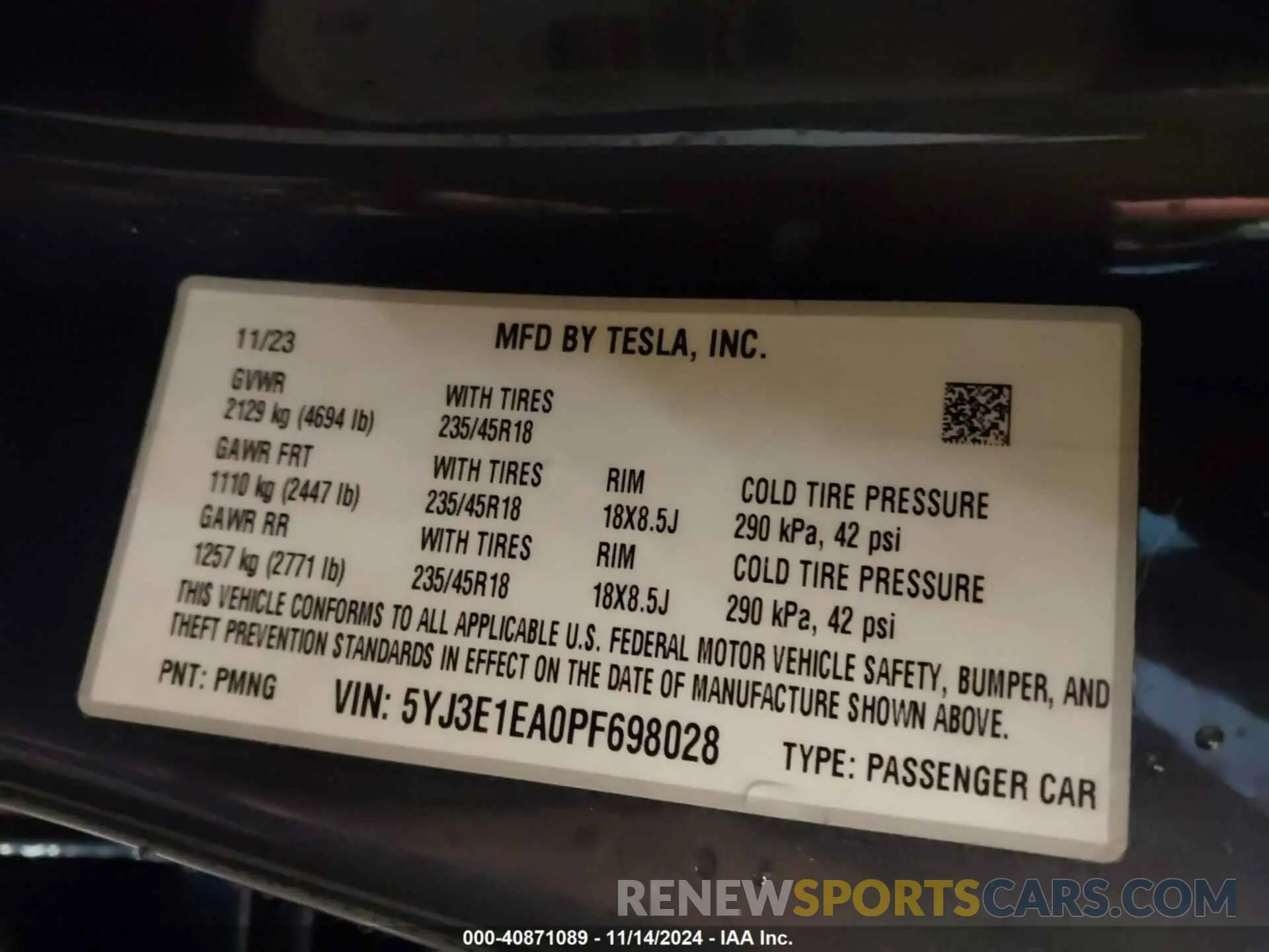 9 Photograph of a damaged car 5YJ3E1EA0PF698028 TESLA MODEL 3 2023