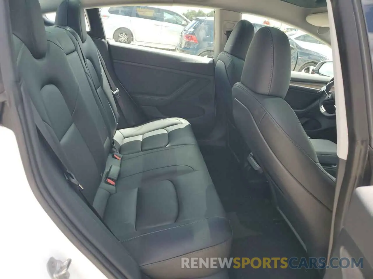 10 Photograph of a damaged car 5YJ3E1EA0PF701915 TESLA MODEL 3 2023