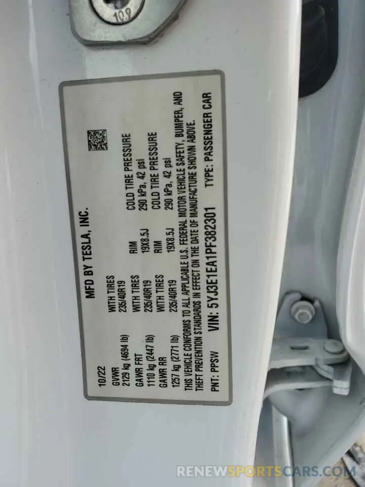14 Photograph of a damaged car 5YJ3E1EA1PF382301 TESLA MODEL 3 2023