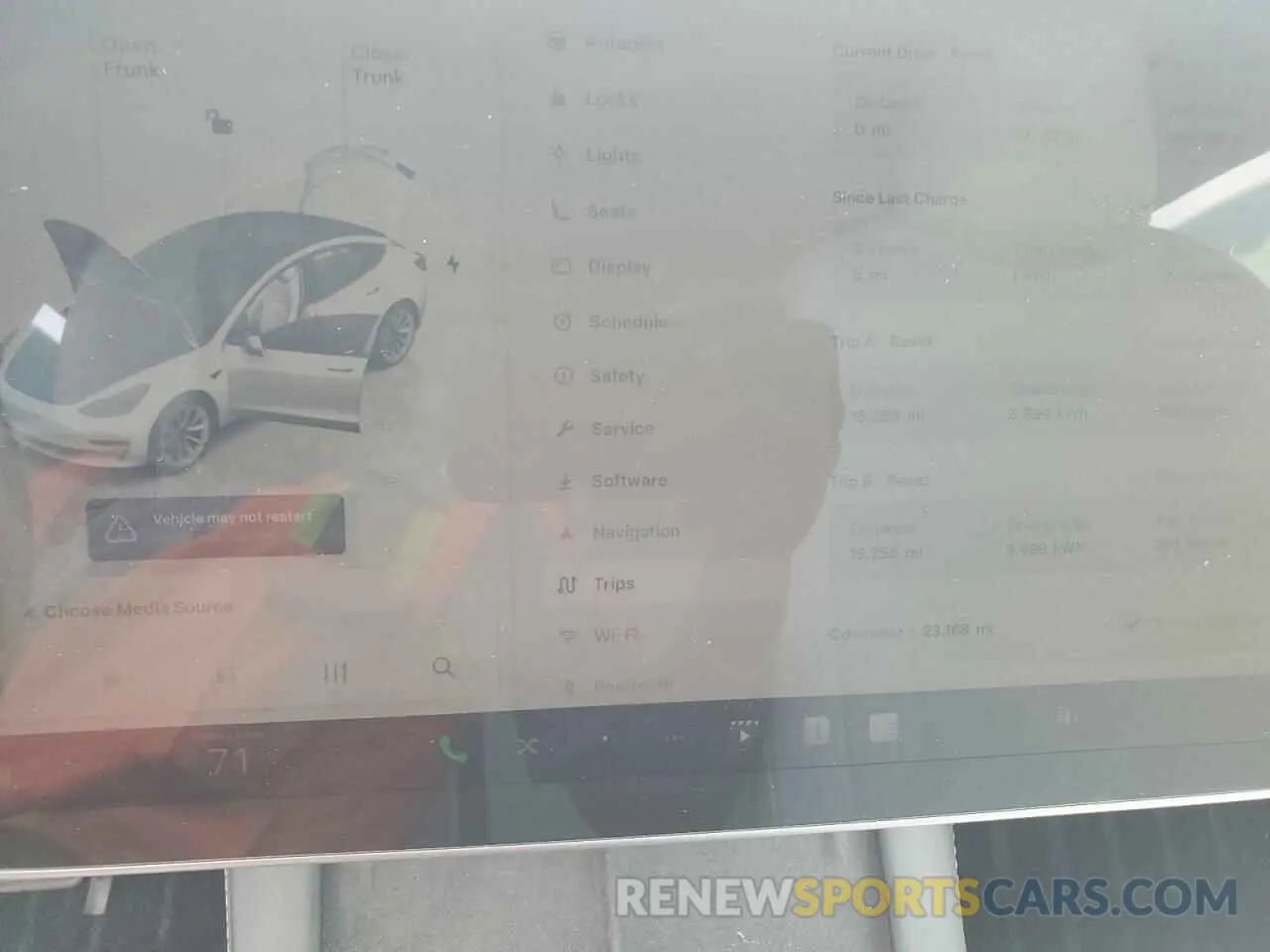 9 Photograph of a damaged car 5YJ3E1EA1PF382301 TESLA MODEL 3 2023