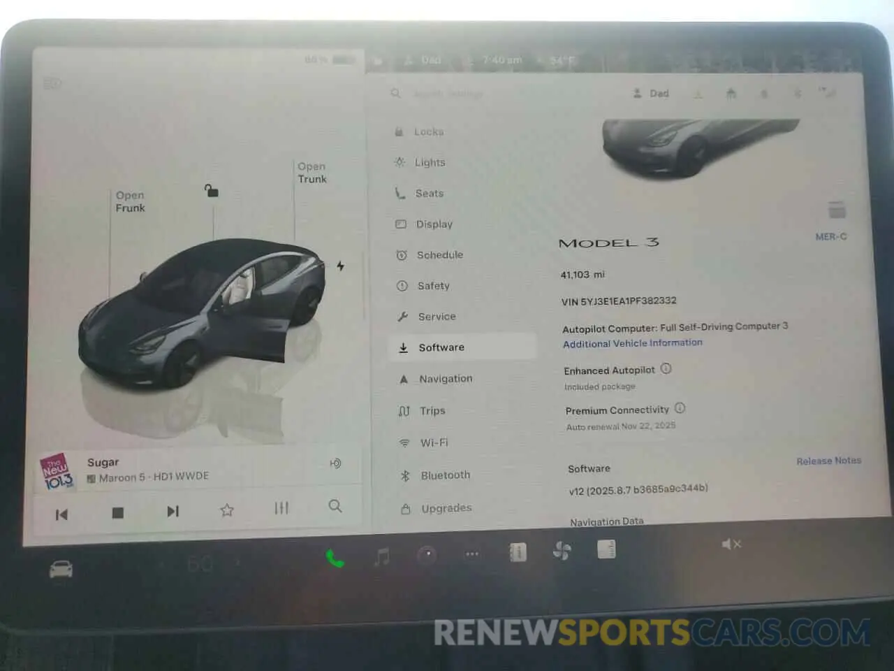10 Photograph of a damaged car 5YJ3E1EA1PF382332 TESLA MODEL 3 2023