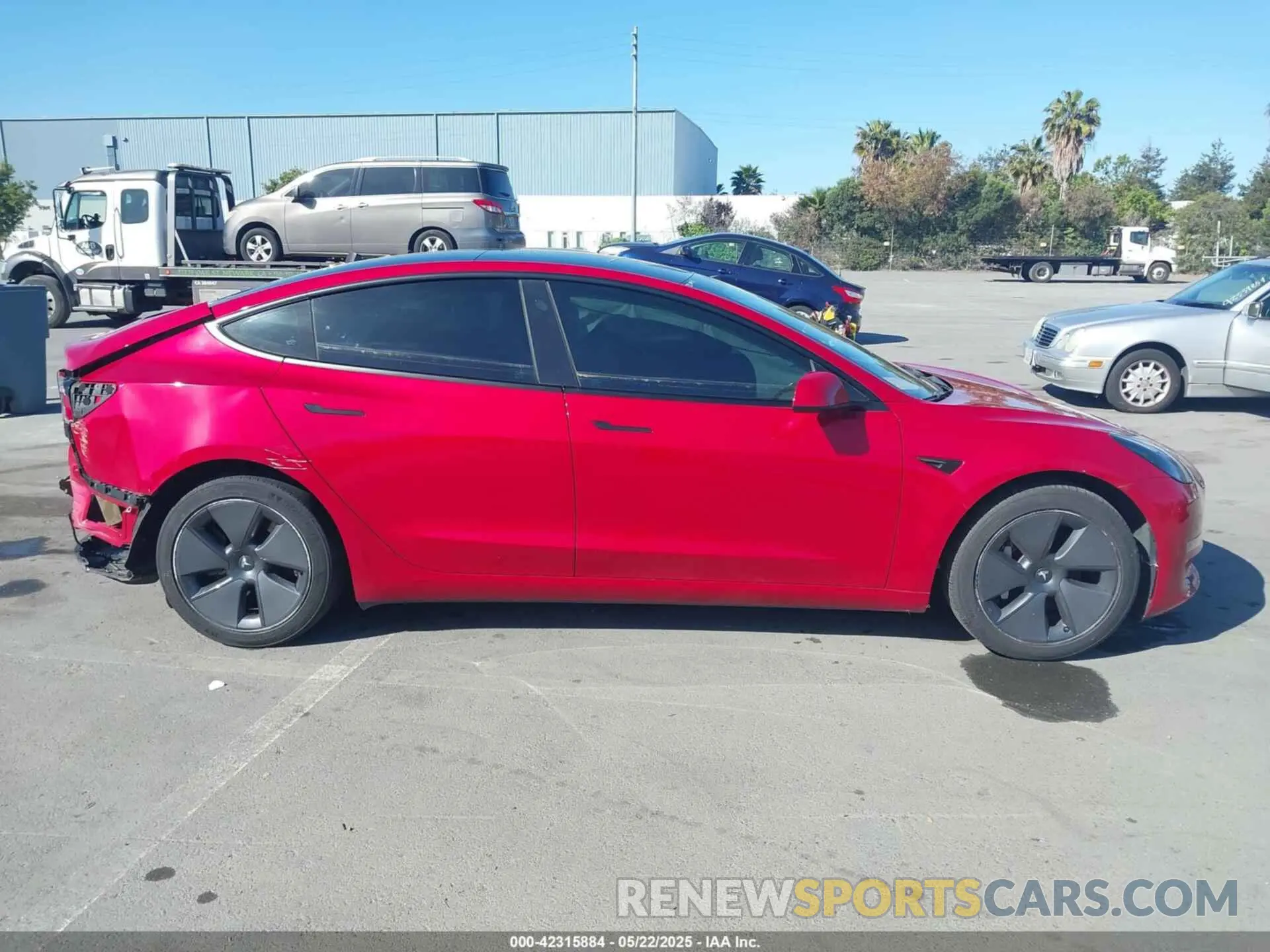 14 Photograph of a damaged car 5YJ3E1EA1PF385490 TESLA MODEL 3 2023