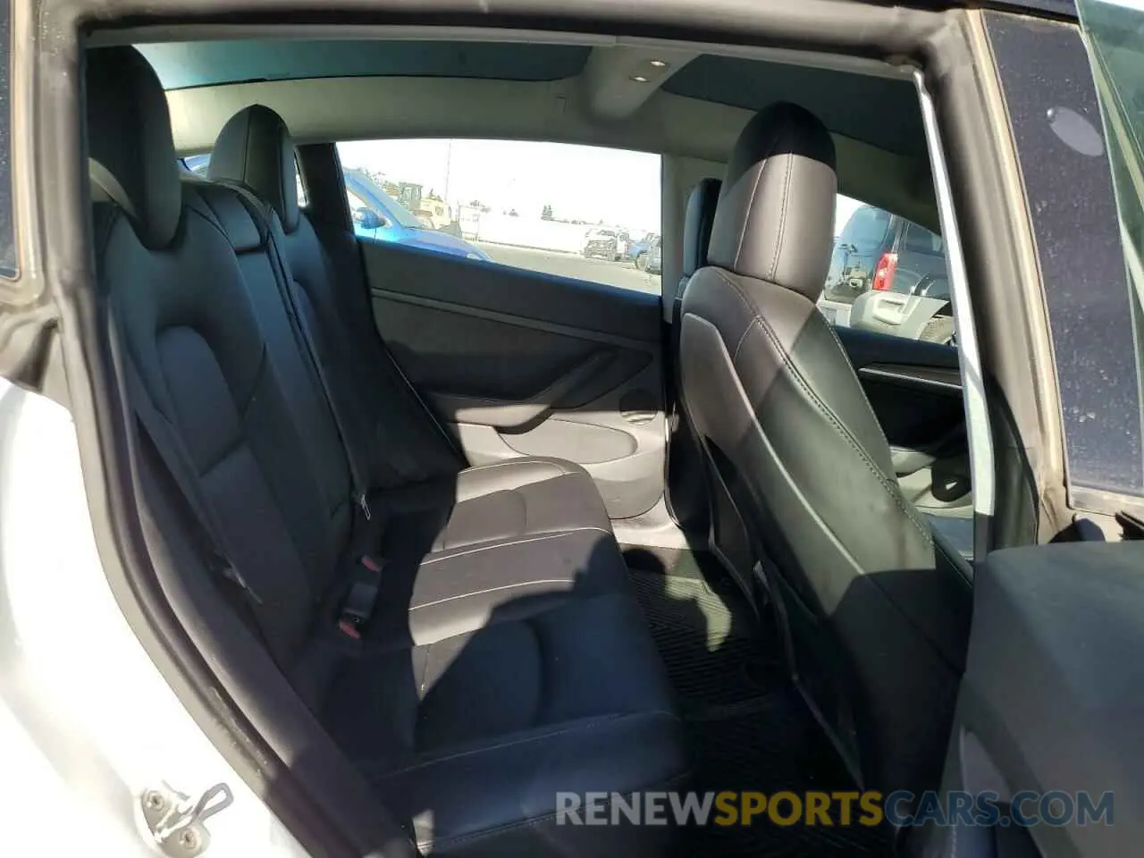 10 Photograph of a damaged car 5YJ3E1EA1PF401588 TESLA MODEL 3 2023