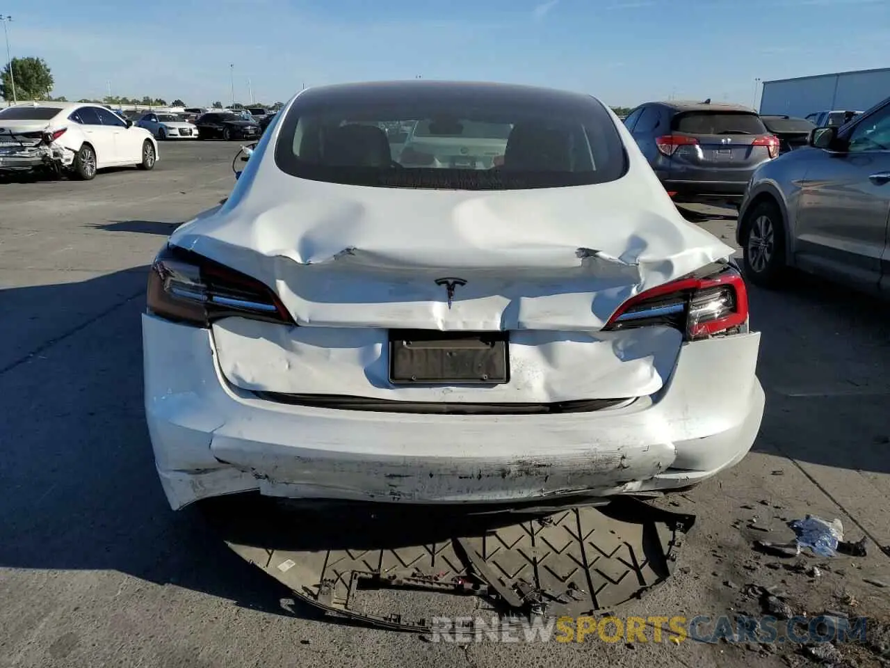6 Photograph of a damaged car 5YJ3E1EA1PF401588 TESLA MODEL 3 2023
