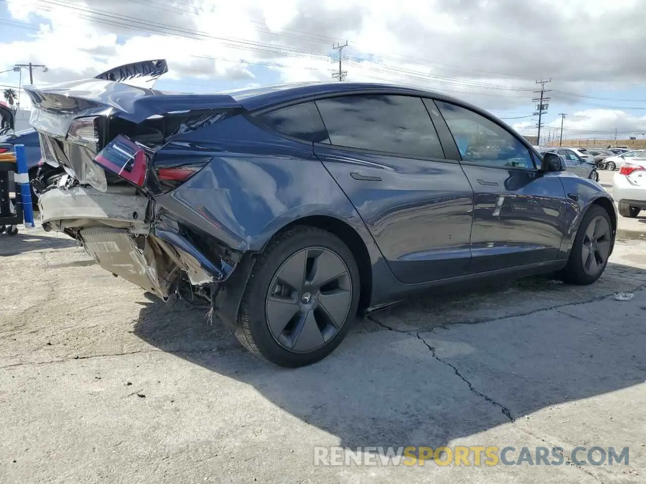 3 Photograph of a damaged car 5YJ3E1EA1PF402336 TESLA MODEL 3 2023