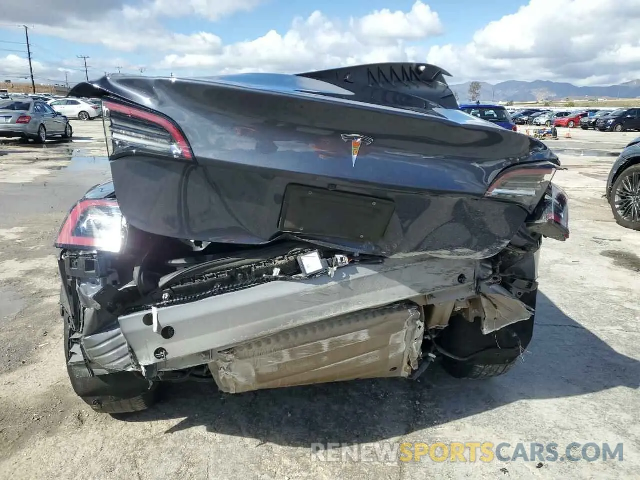 6 Photograph of a damaged car 5YJ3E1EA1PF402336 TESLA MODEL 3 2023