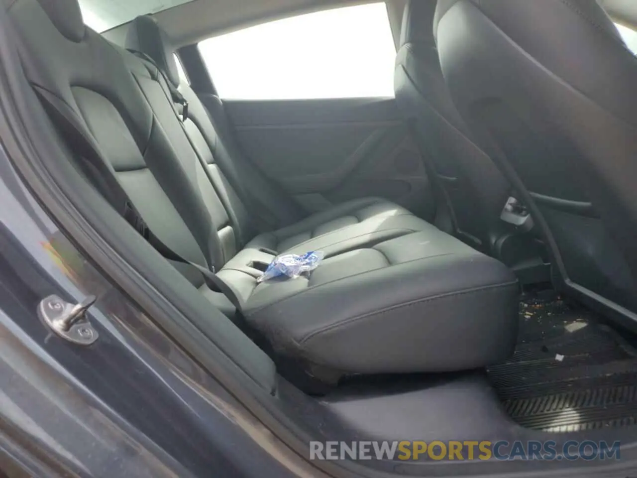 10 Photograph of a damaged car 5YJ3E1EA1PF413787 TESLA MODEL 3 2023