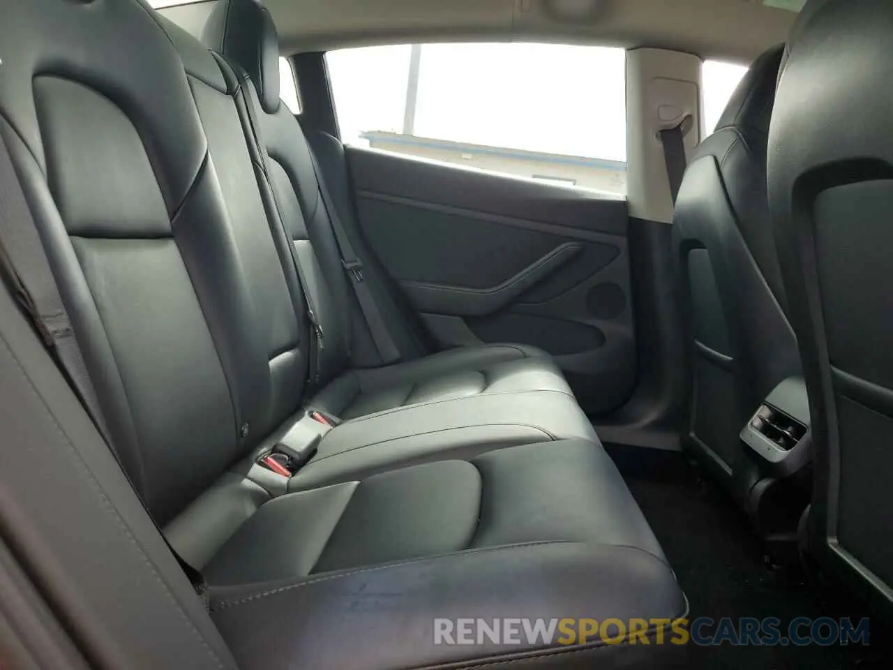 10 Photograph of a damaged car 5YJ3E1EA1PF429939 TESLA MODEL 3 2023