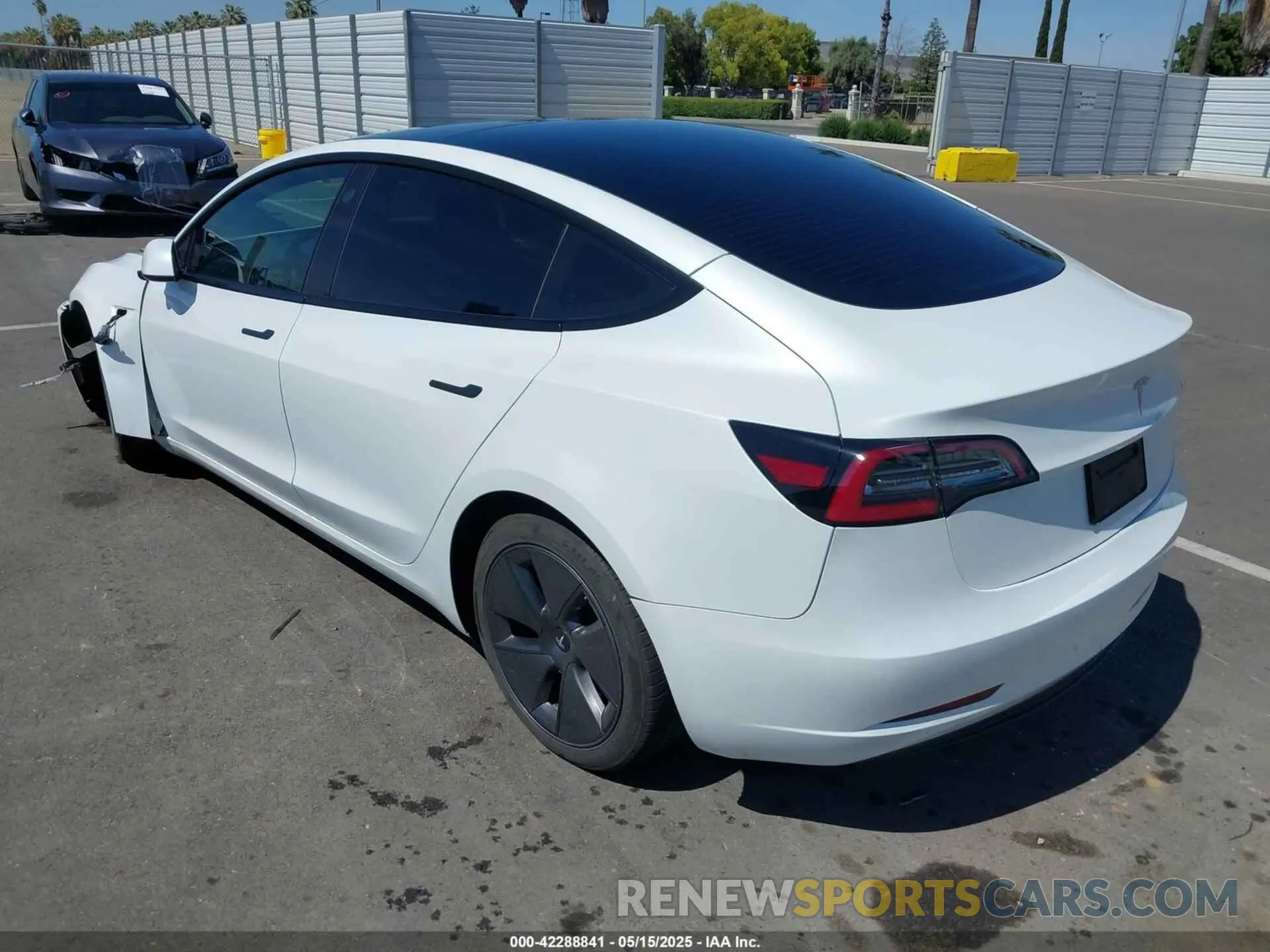 3 Photograph of a damaged car 5YJ3E1EA1PF431772 TESLA MODEL 3 2023
