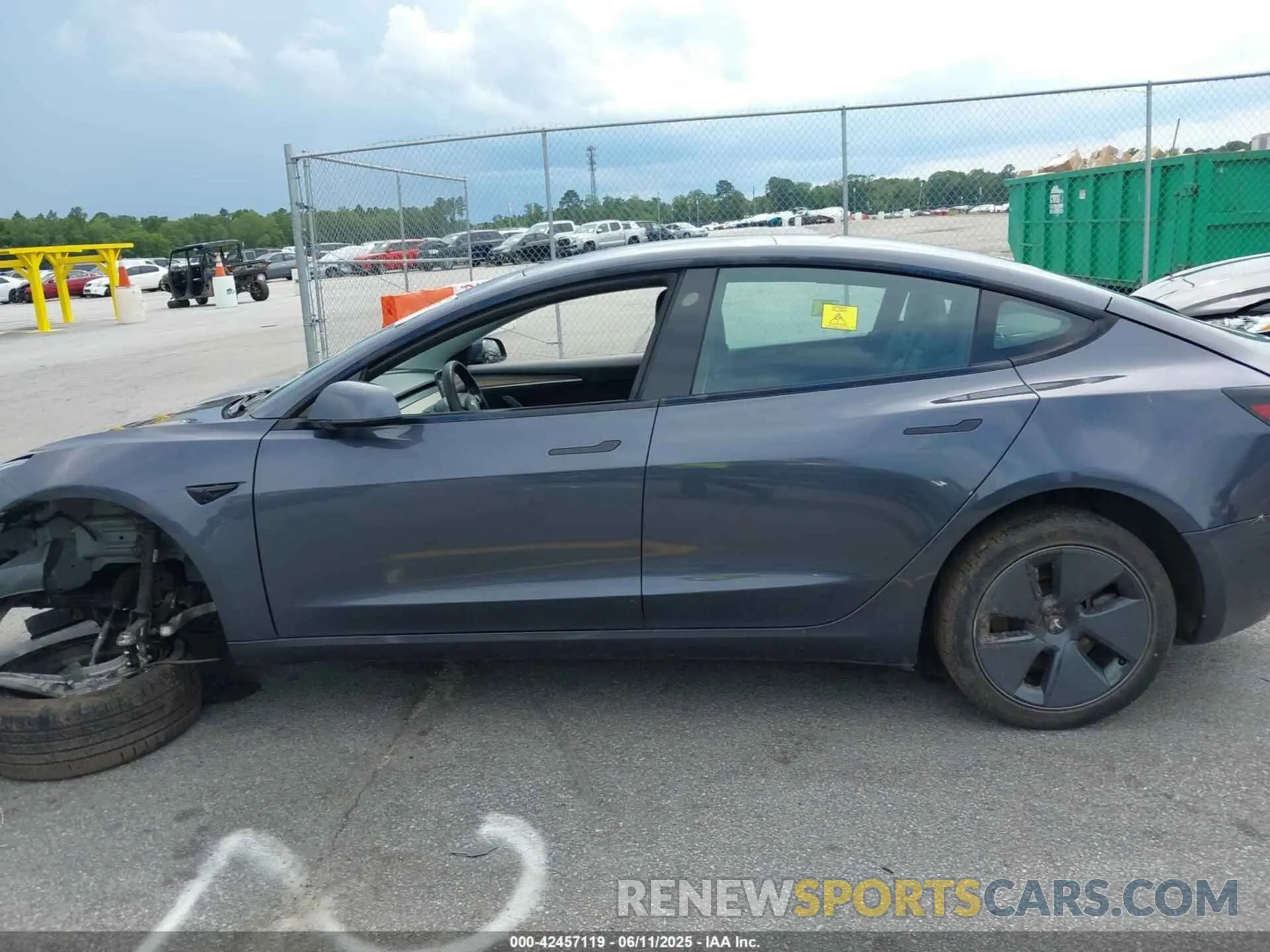 14 Photograph of a damaged car 5YJ3E1EA1PF449575 TESLA MODEL 3 2023