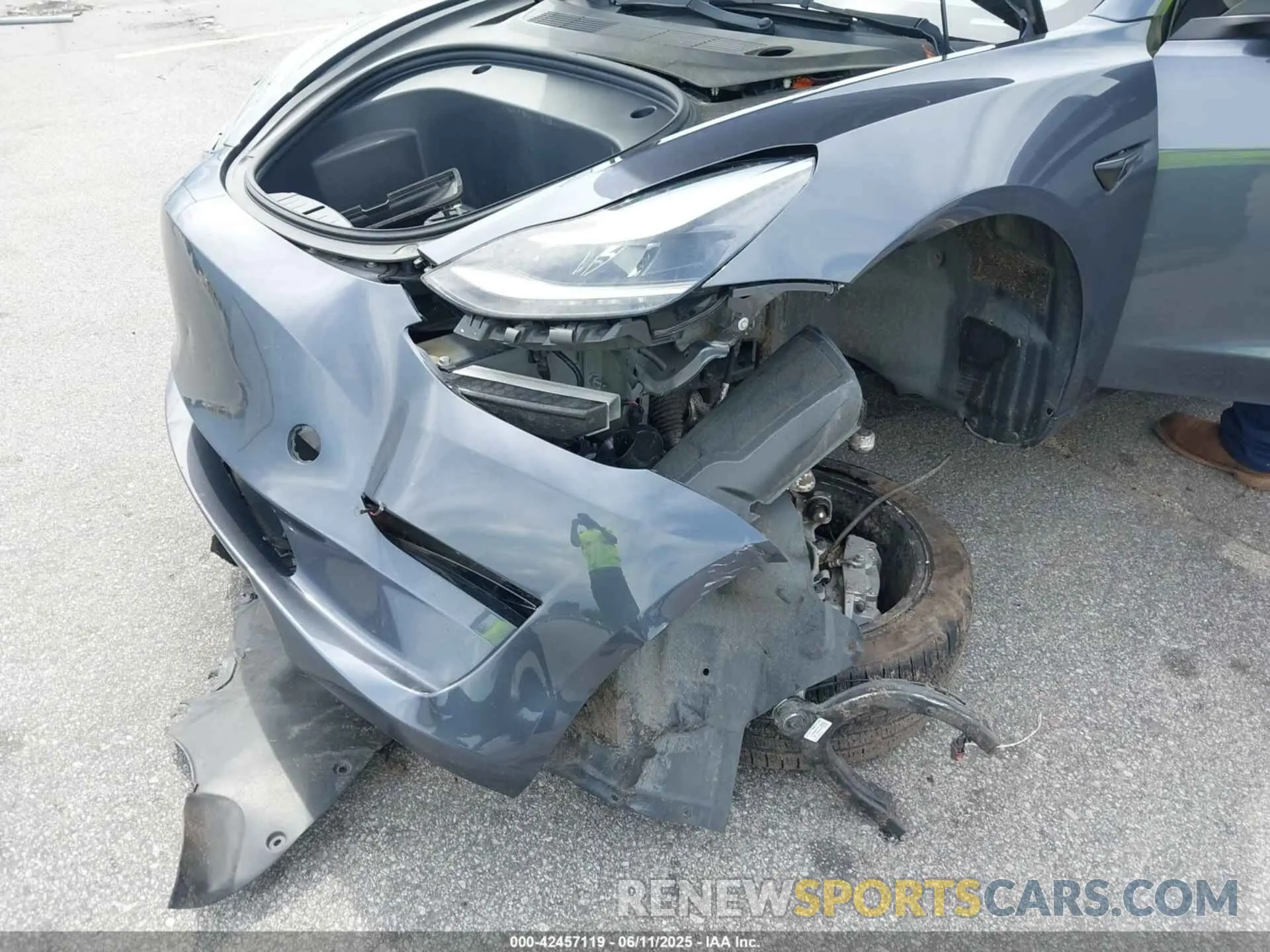 6 Photograph of a damaged car 5YJ3E1EA1PF449575 TESLA MODEL 3 2023