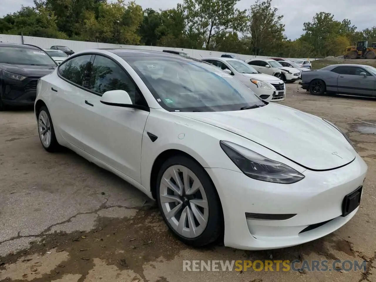4 Photograph of a damaged car 5YJ3E1EA1PF450757 TESLA MODEL 3 2023