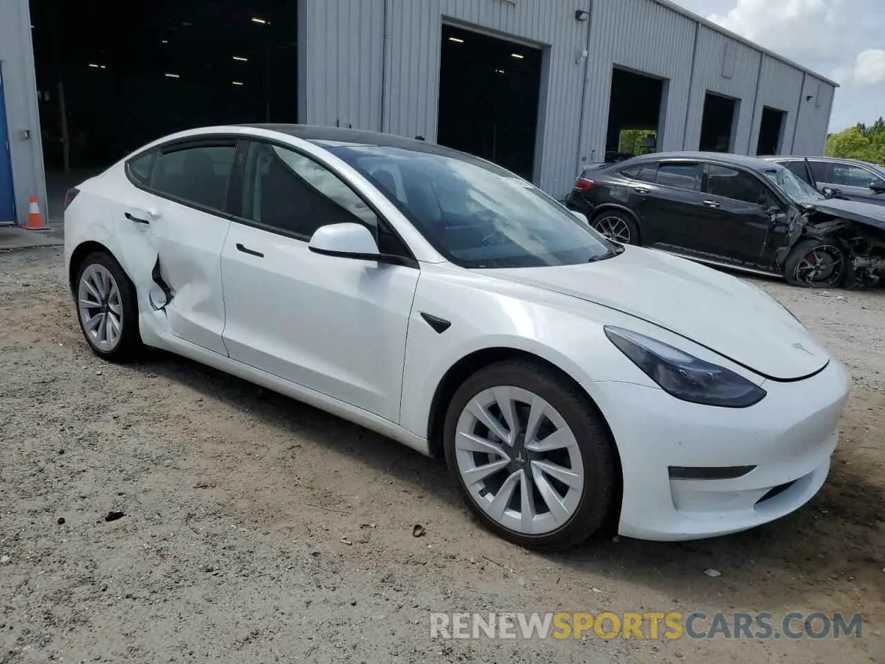 4 Photograph of a damaged car 5YJ3E1EA1PF461919 TESLA MODEL 3 2023