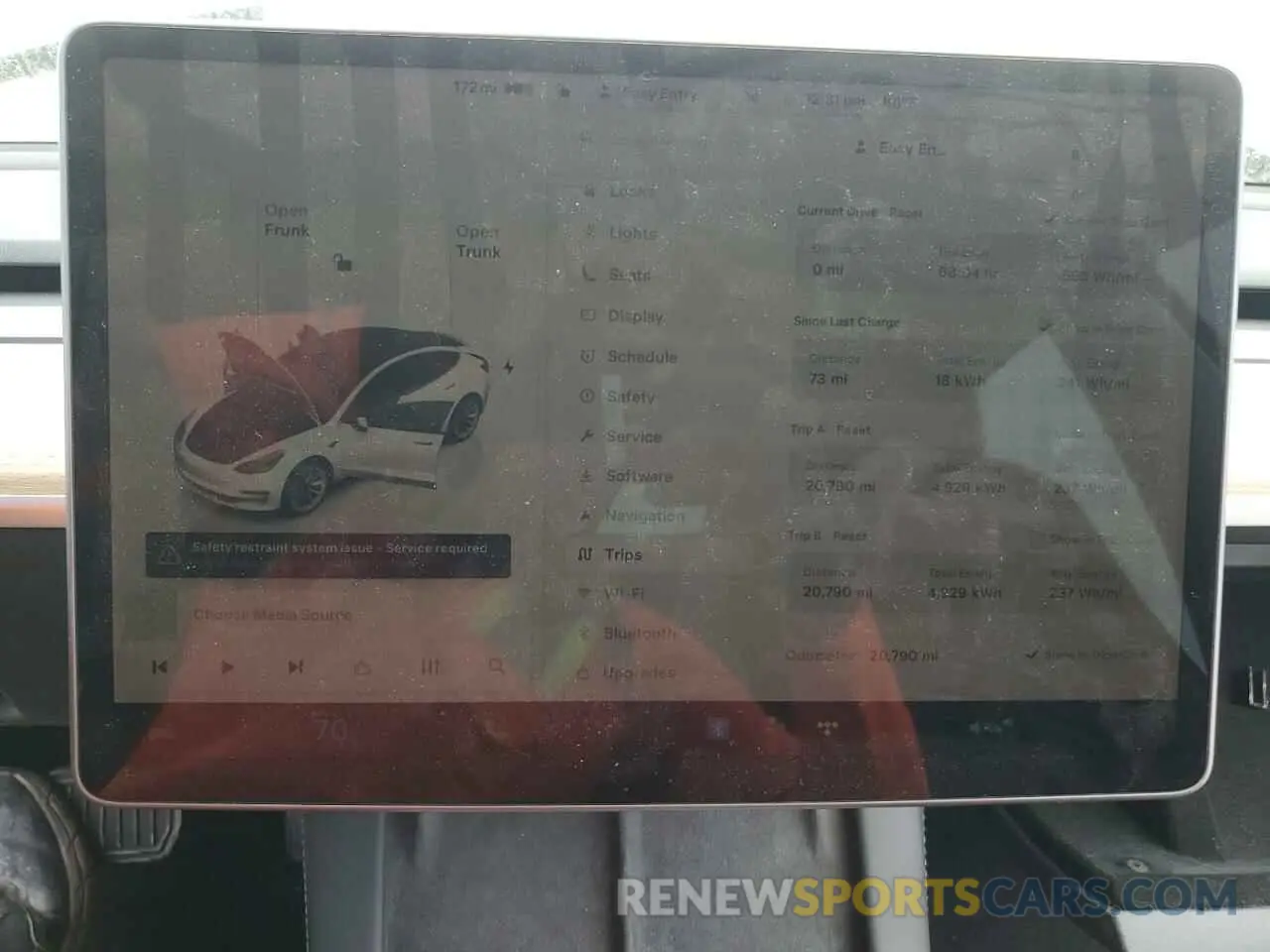 9 Photograph of a damaged car 5YJ3E1EA1PF461919 TESLA MODEL 3 2023