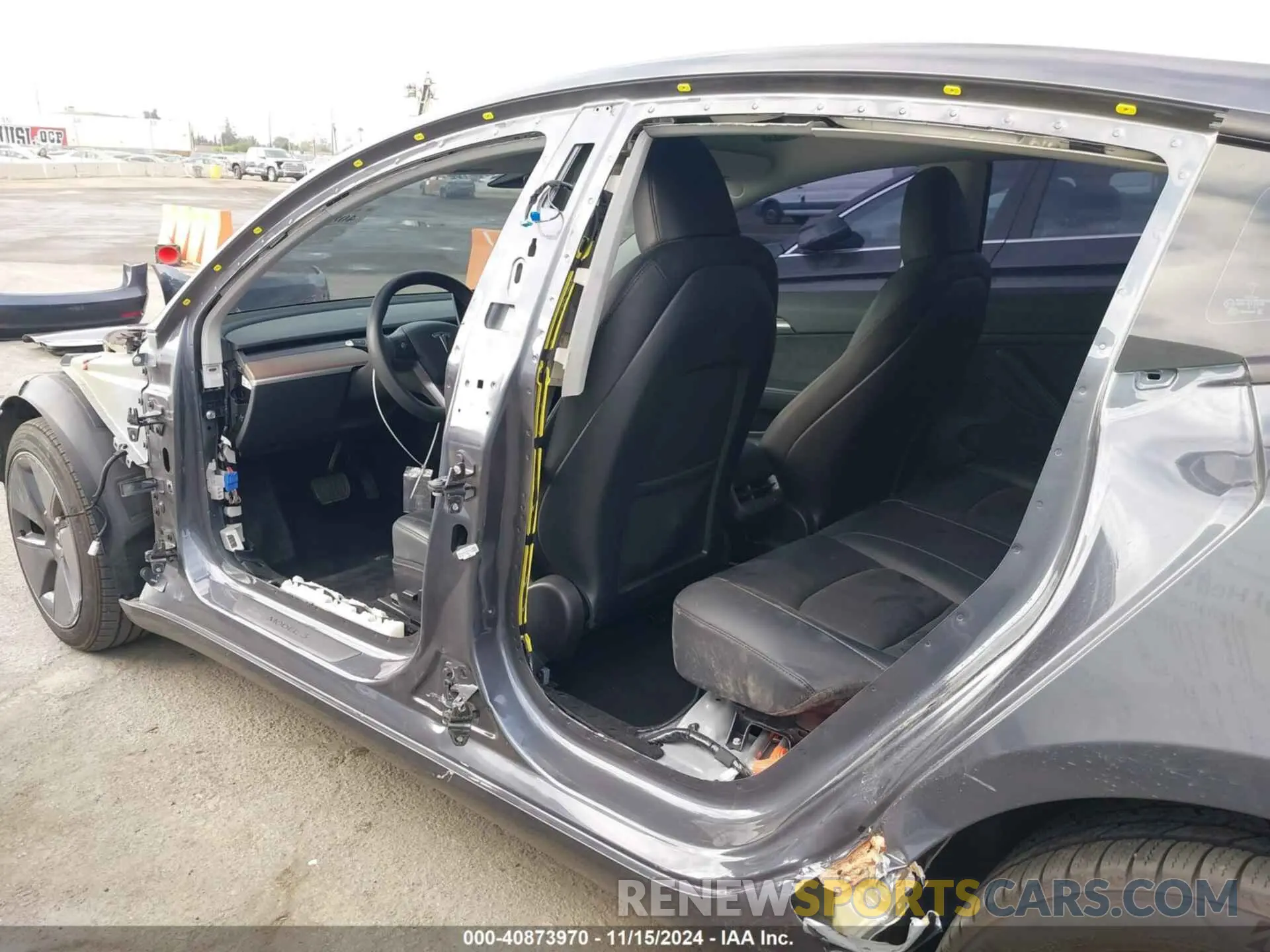 6 Photograph of a damaged car 5YJ3E1EA1PF489915 TESLA MODEL 3 2023