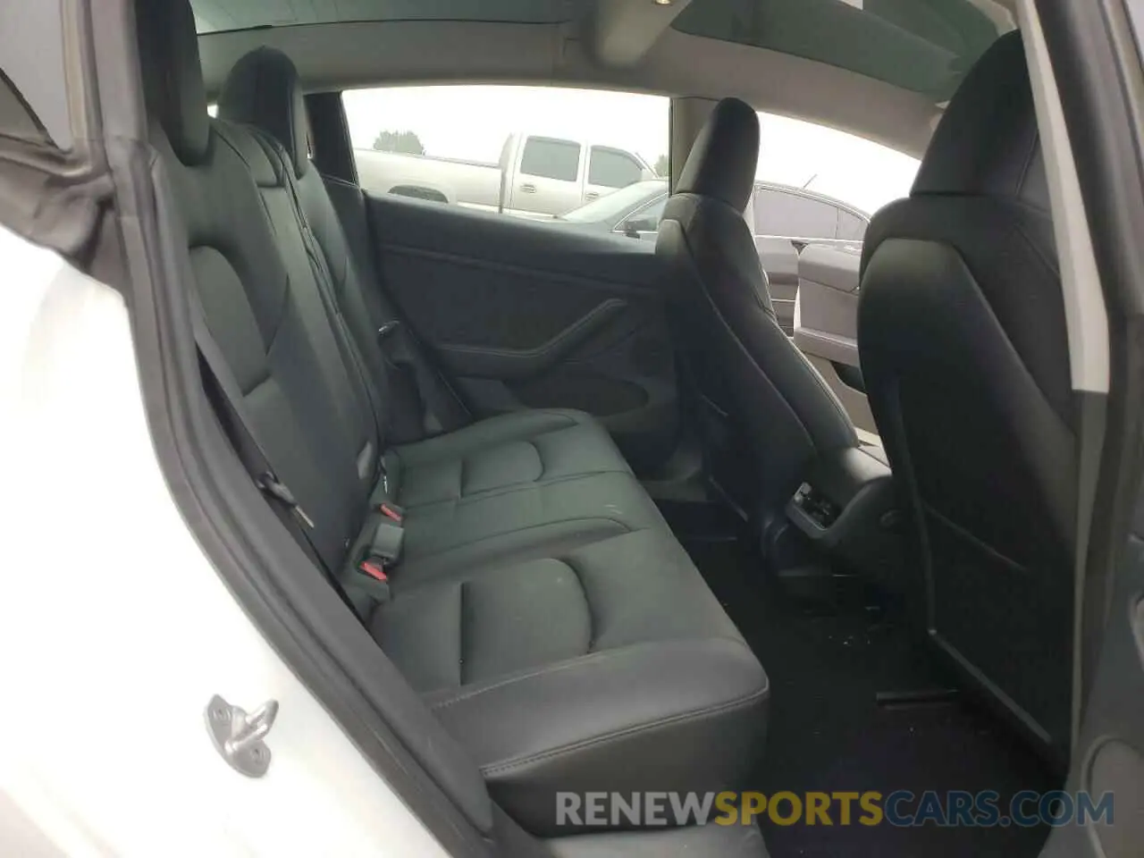 10 Photograph of a damaged car 5YJ3E1EA1PF513310 TESLA MODEL 3 2023