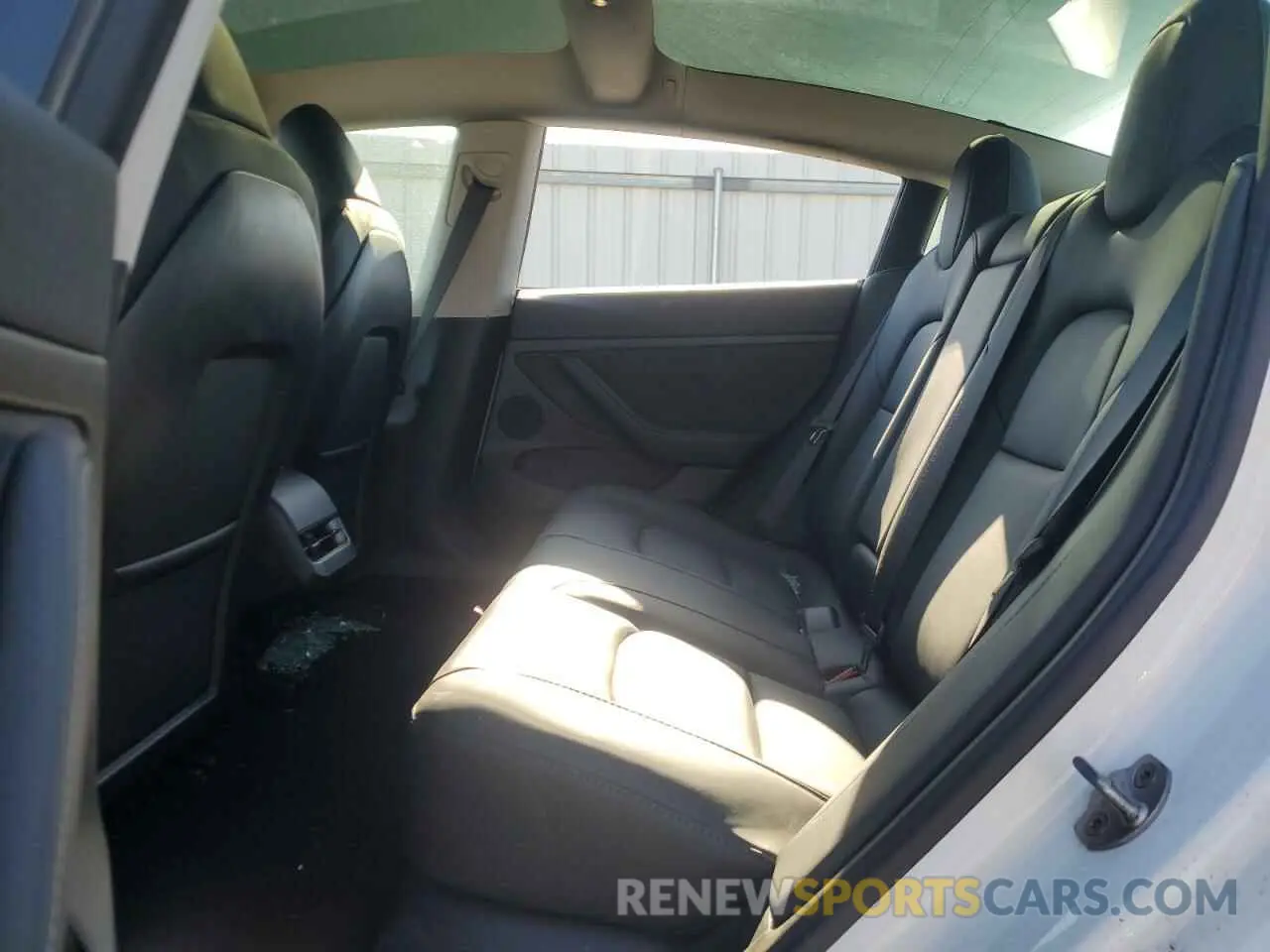 10 Photograph of a damaged car 5YJ3E1EA1PF556562 TESLA MODEL 3 2023