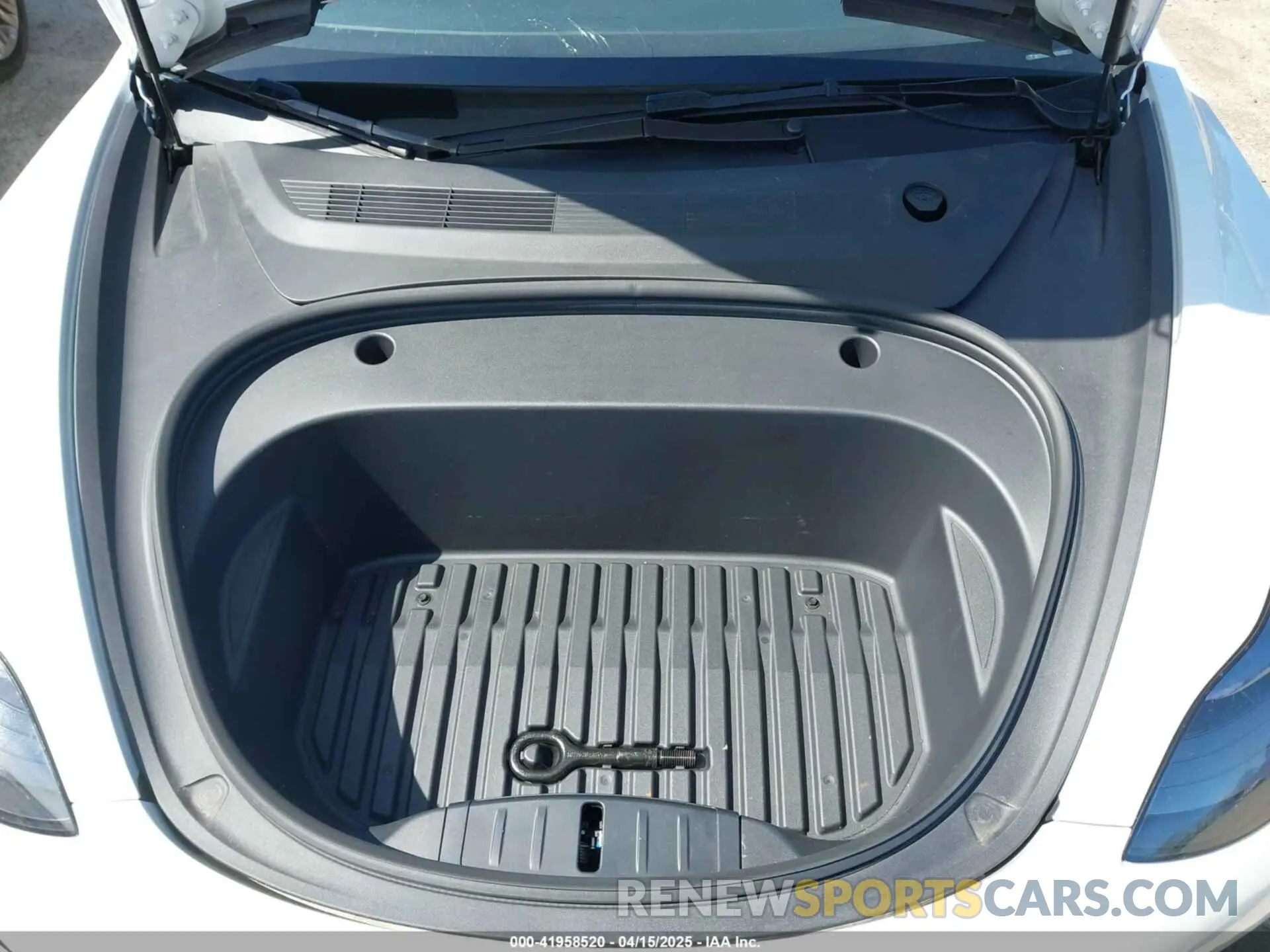10 Photograph of a damaged car 5YJ3E1EA1PF558926 TESLA MODEL 3 2023