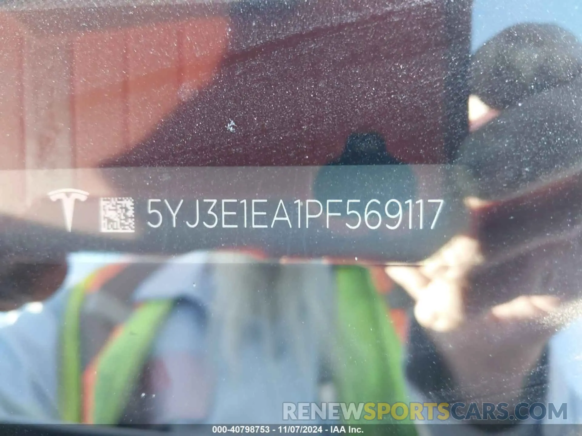 9 Photograph of a damaged car 5YJ3E1EA1PF569117 TESLA MODEL 3 2023