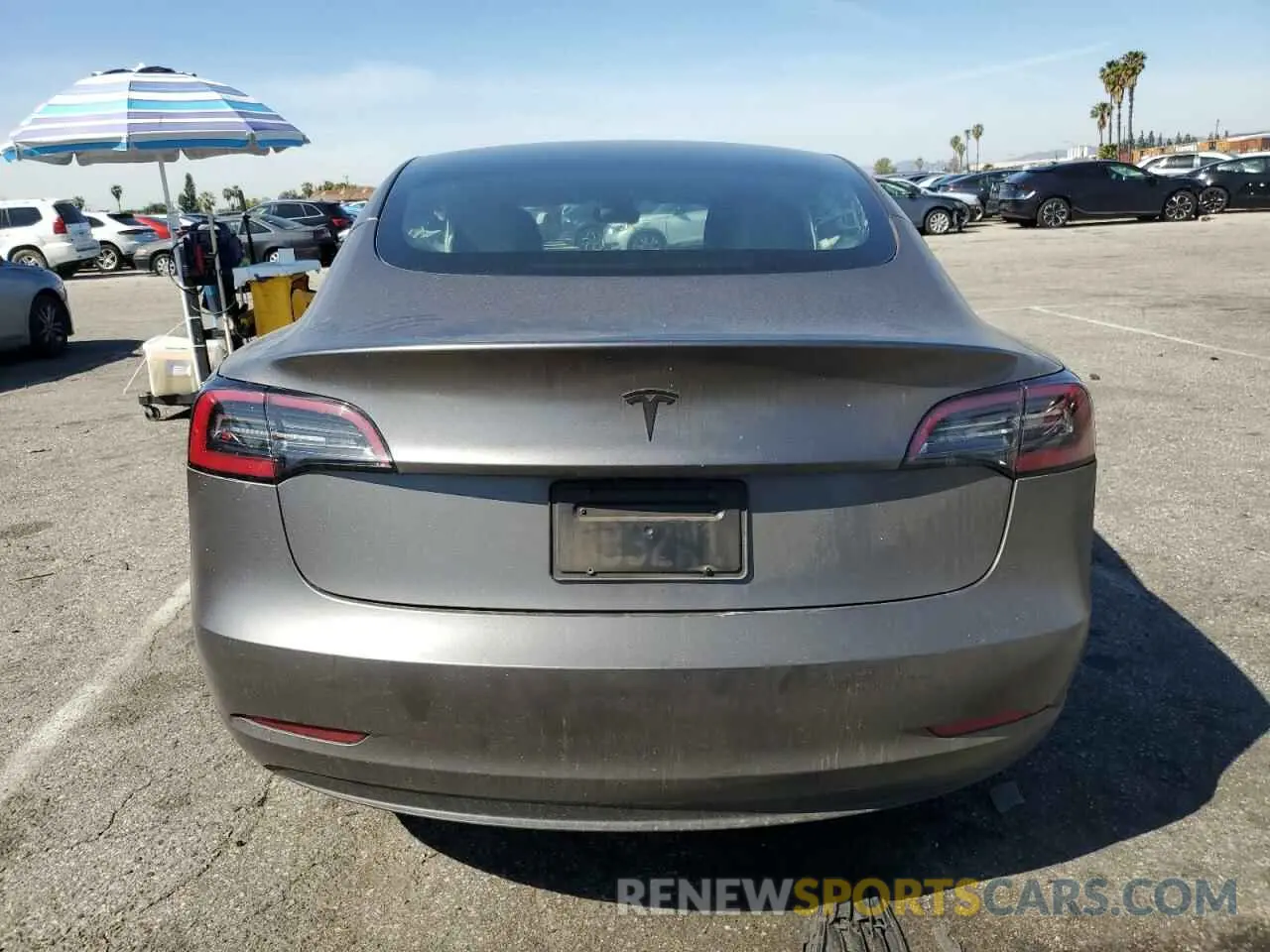6 Photograph of a damaged car 5YJ3E1EA1PF573006 TESLA MODEL 3 2023