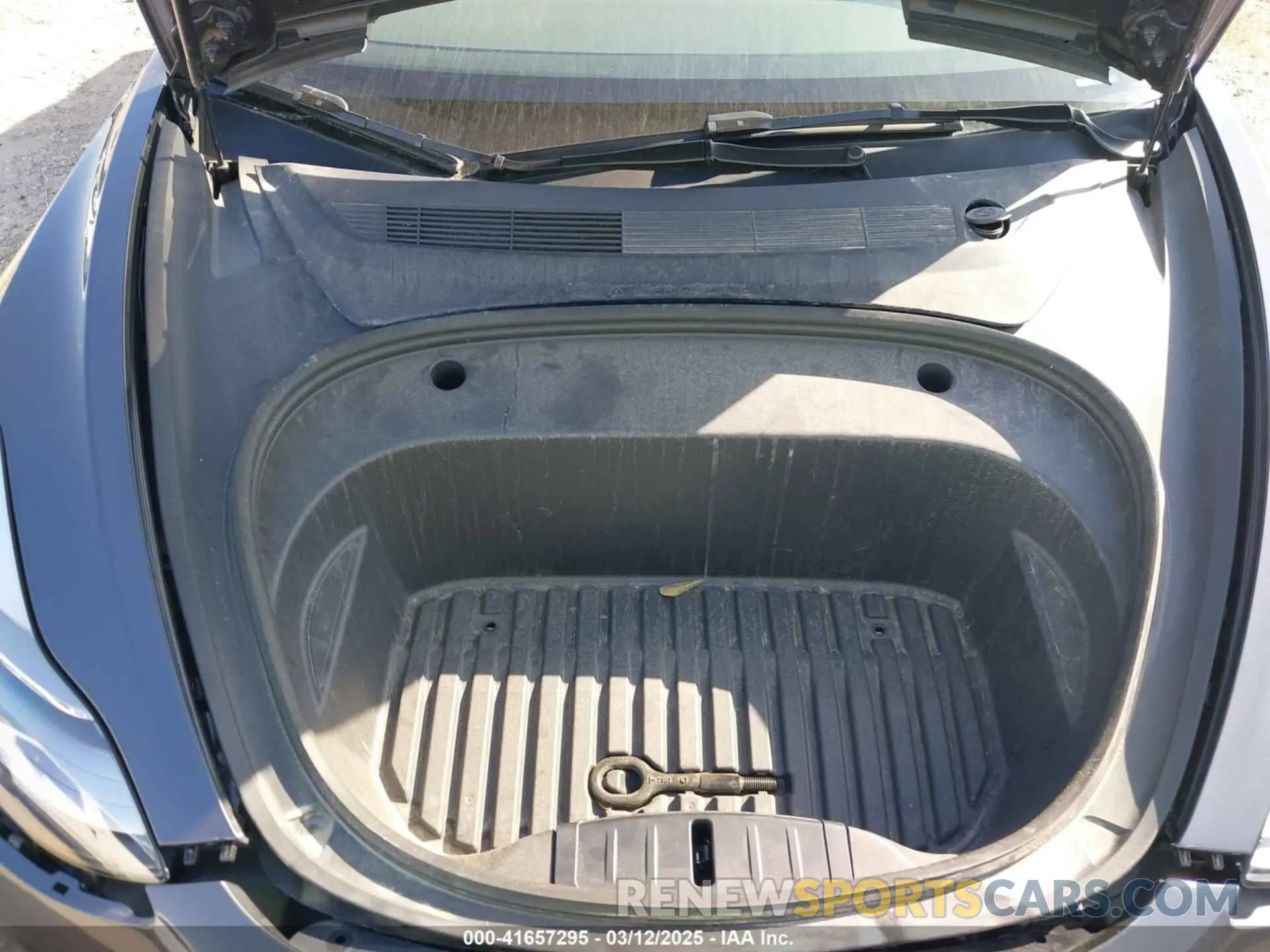 10 Photograph of a damaged car 5YJ3E1EA1PF576780 TESLA MODEL 3 2023