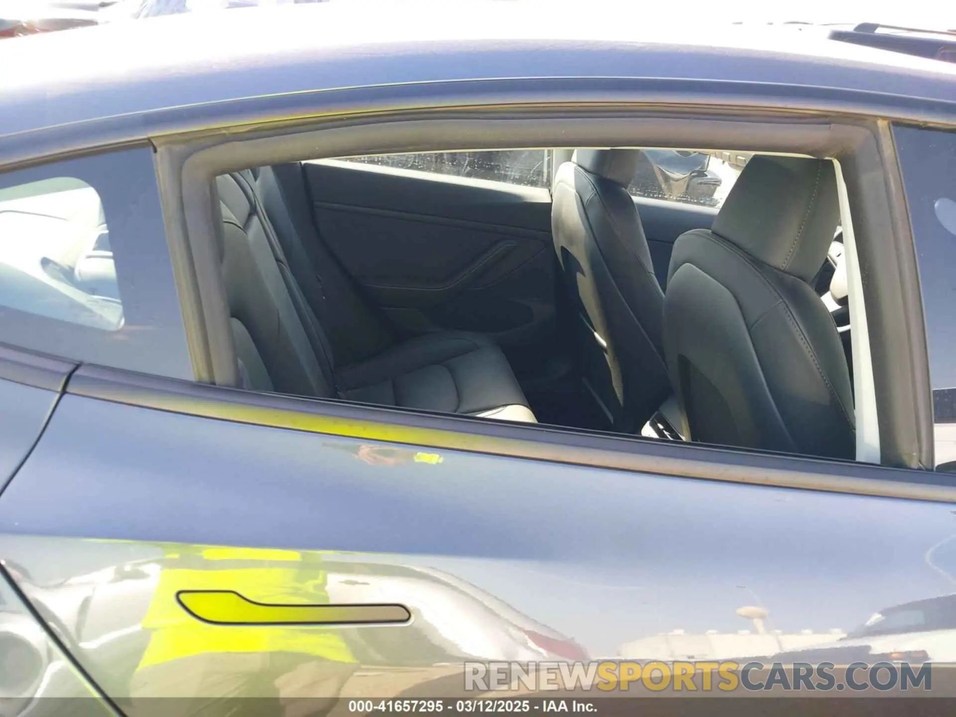 20 Photograph of a damaged car 5YJ3E1EA1PF576780 TESLA MODEL 3 2023