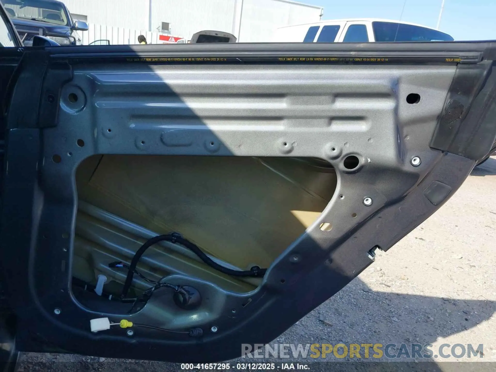 21 Photograph of a damaged car 5YJ3E1EA1PF576780 TESLA MODEL 3 2023