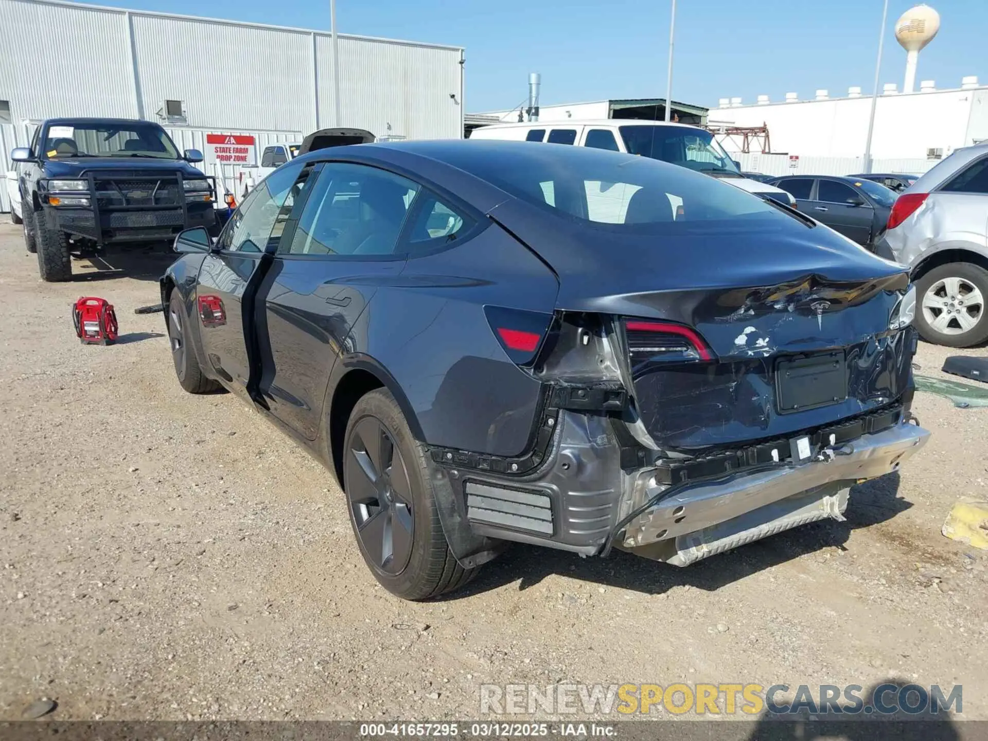 3 Photograph of a damaged car 5YJ3E1EA1PF576780 TESLA MODEL 3 2023