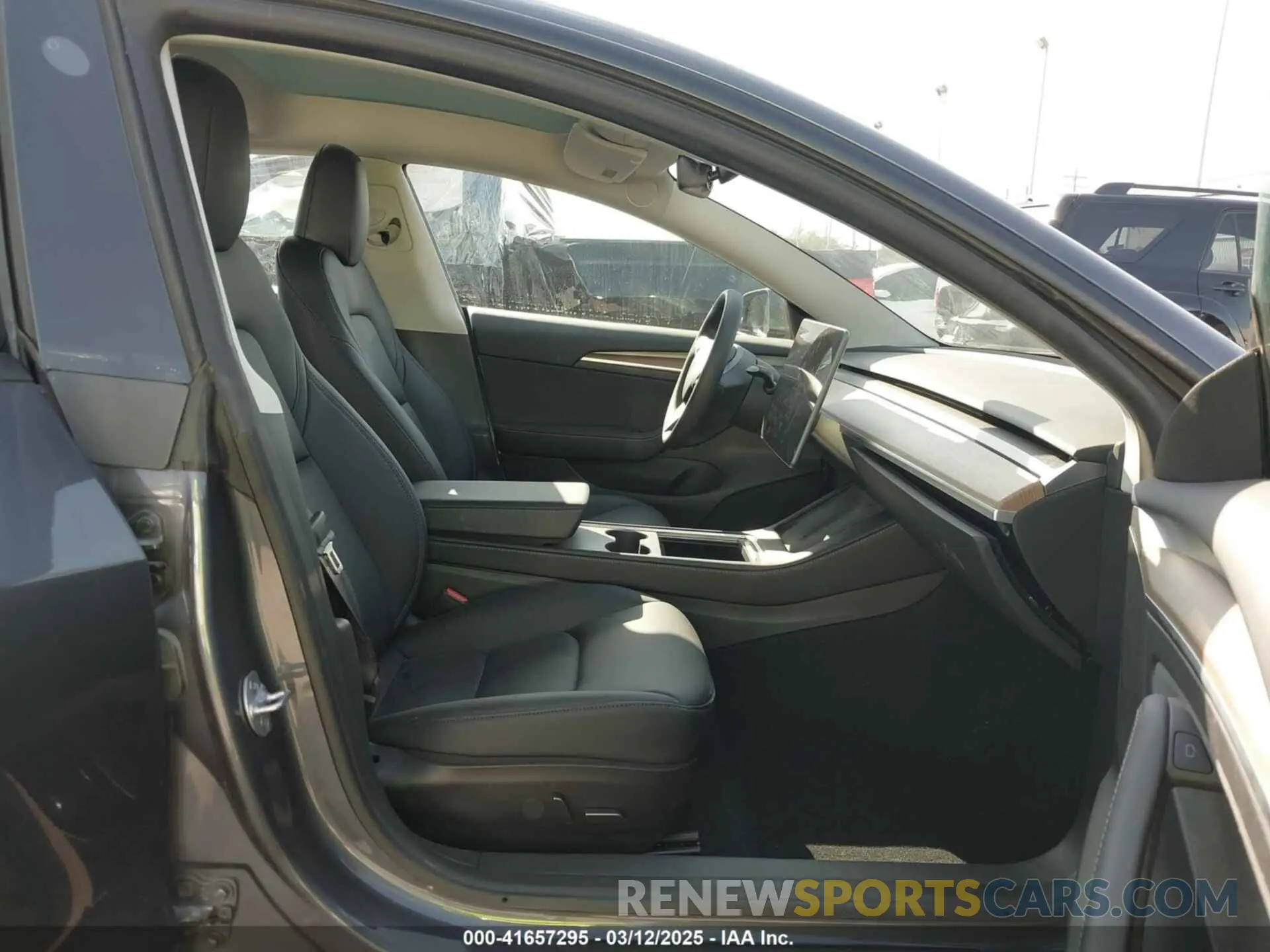 5 Photograph of a damaged car 5YJ3E1EA1PF576780 TESLA MODEL 3 2023