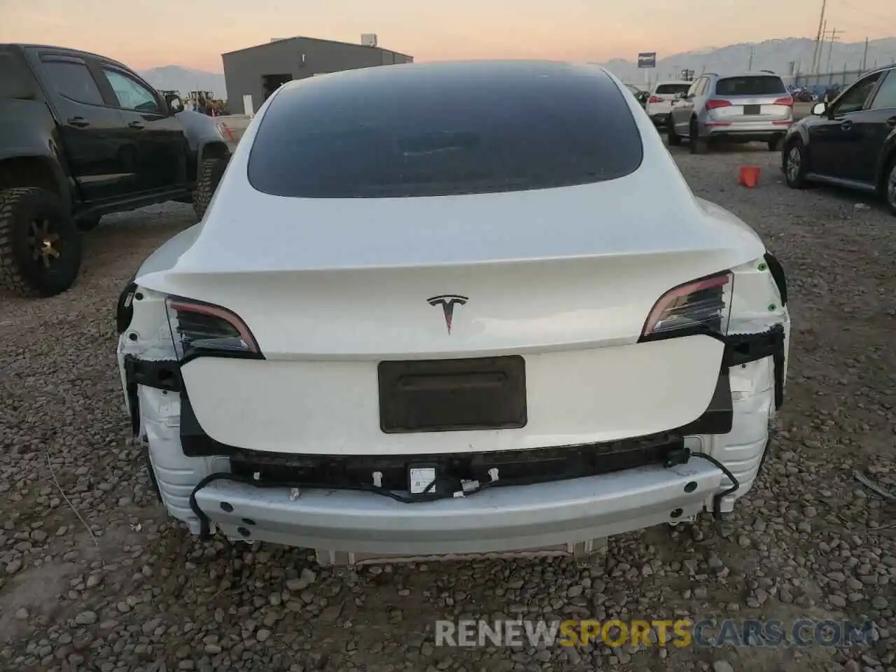 6 Photograph of a damaged car 5YJ3E1EA1PF586774 TESLA MODEL 3 2023