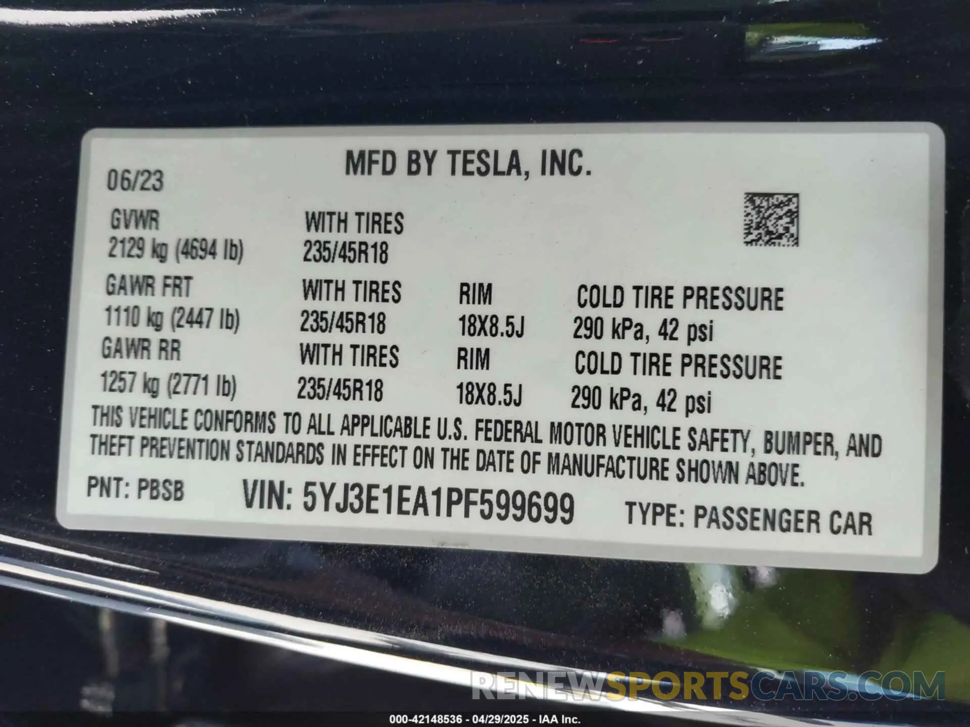 9 Photograph of a damaged car 5YJ3E1EA1PF599699 TESLA MODEL 3 2023