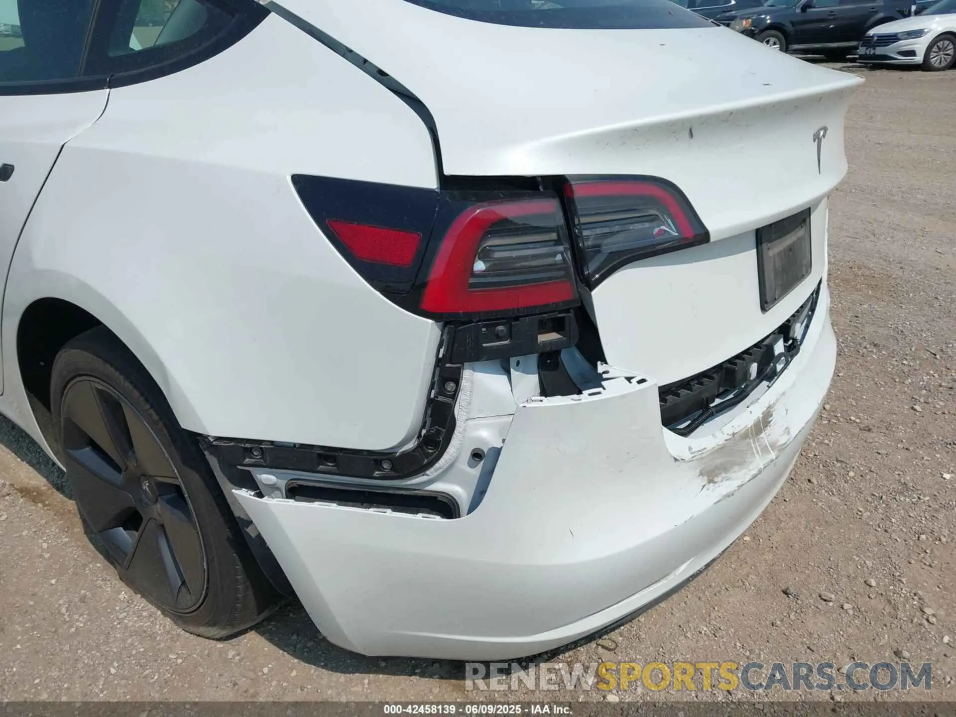 6 Photograph of a damaged car 5YJ3E1EA1PF602729 TESLA MODEL 3 2023
