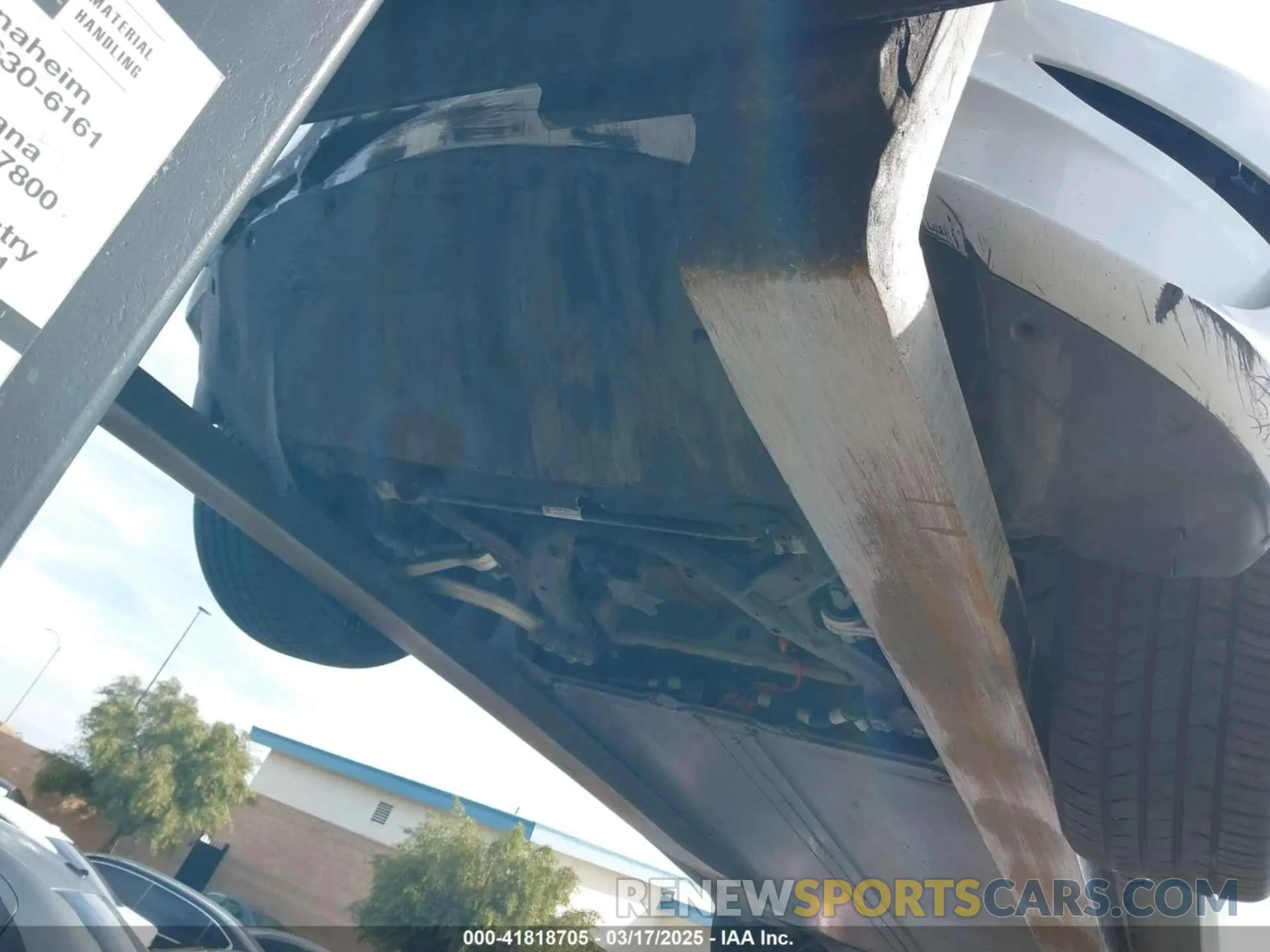 18 Photograph of a damaged car 5YJ3E1EA1PF604139 TESLA MODEL 3 2023