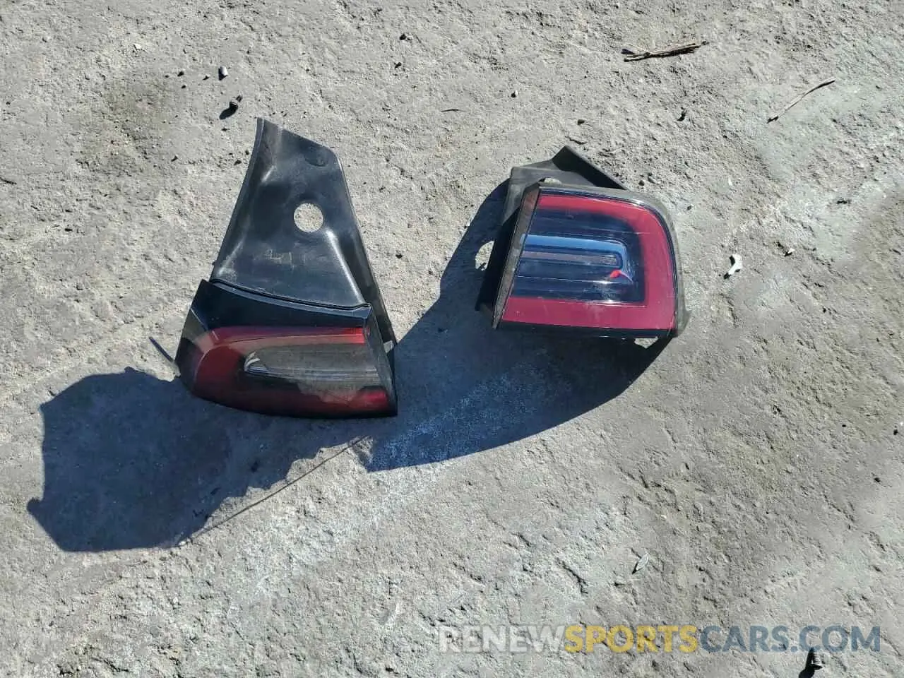14 Photograph of a damaged car 5YJ3E1EA1PF616548 TESLA MODEL 3 2023