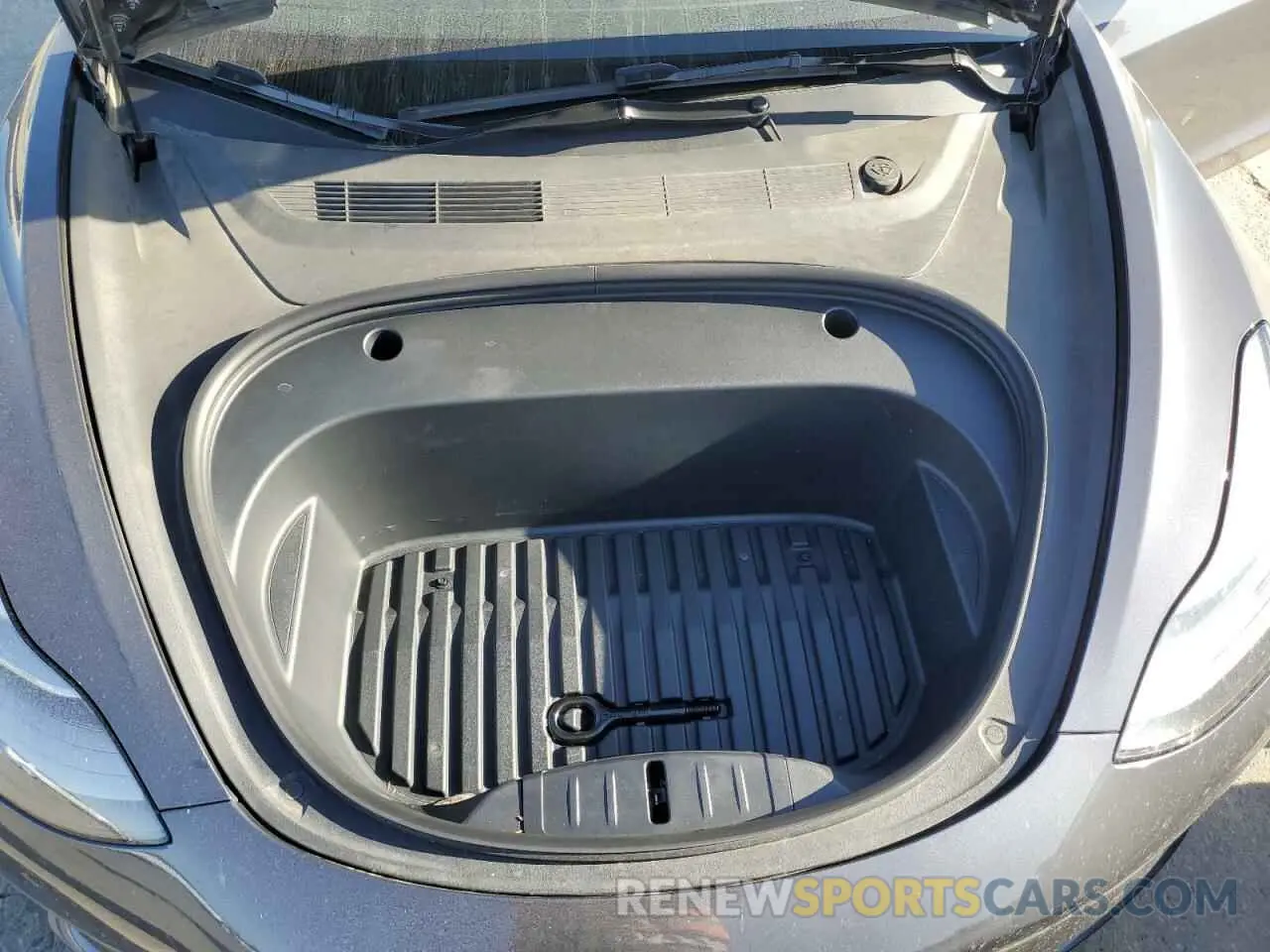 11 Photograph of a damaged car 5YJ3E1EA1PF638310 TESLA MODEL 3 2023