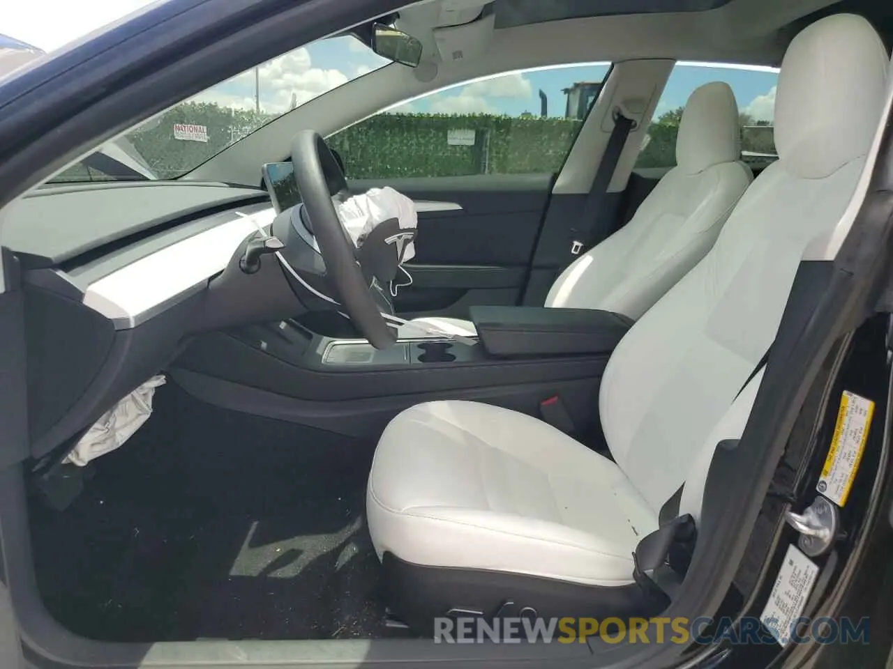 7 Photograph of a damaged car 5YJ3E1EA1PF639389 TESLA MODEL 3 2023