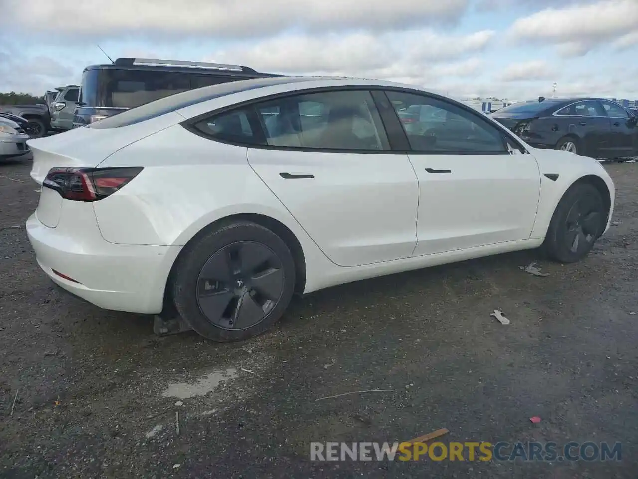 3 Photograph of a damaged car 5YJ3E1EA1PF640896 TESLA MODEL 3 2023