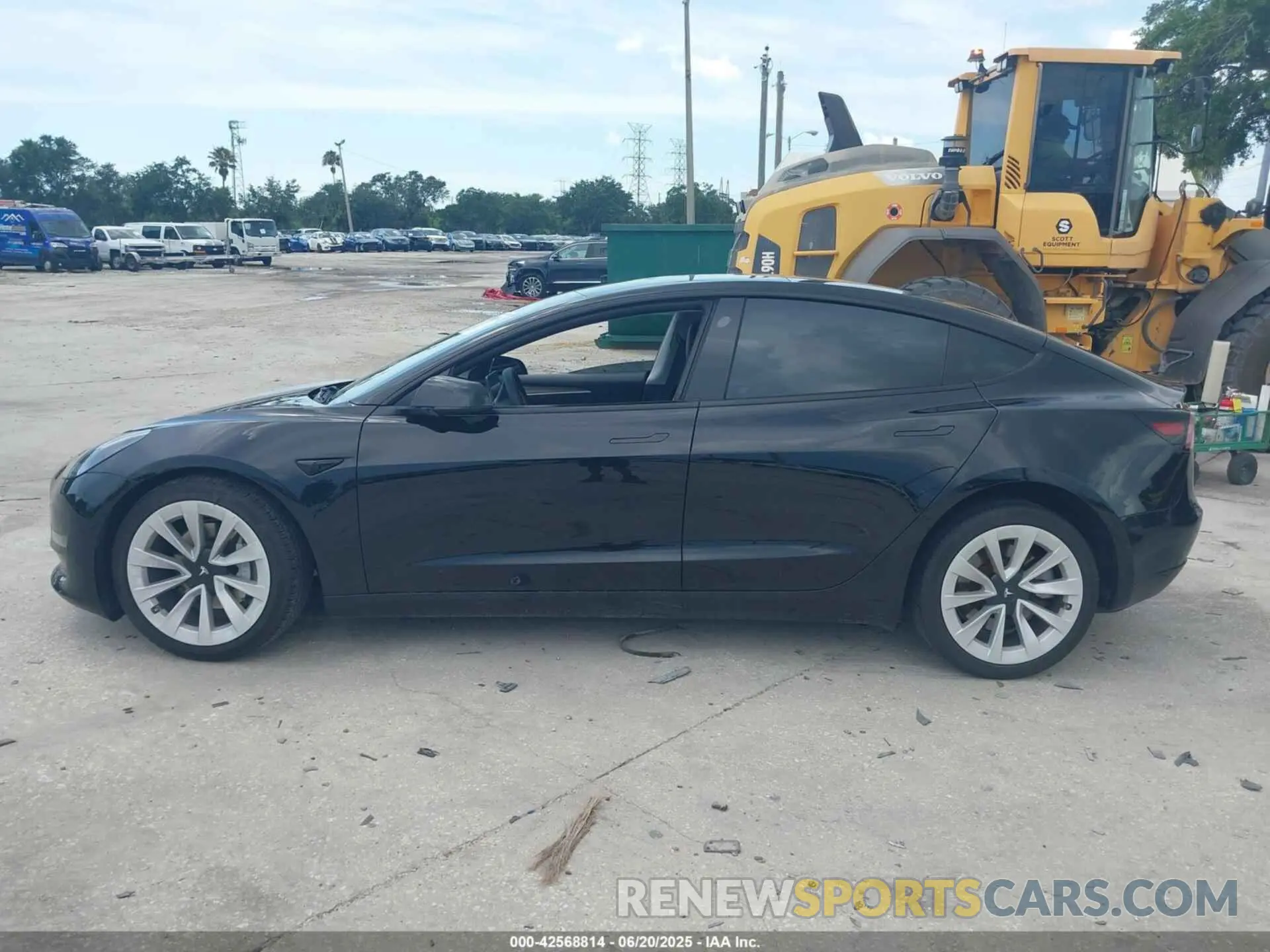 13 Photograph of a damaged car 5YJ3E1EA1PF657066 TESLA MODEL 3 2023