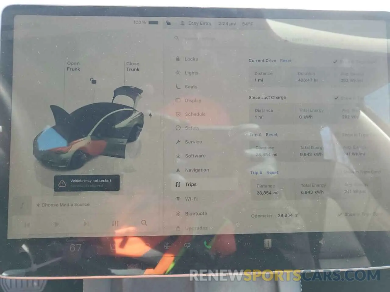 9 Photograph of a damaged car 5YJ3E1EA1PF666253 TESLA MODEL 3 2023