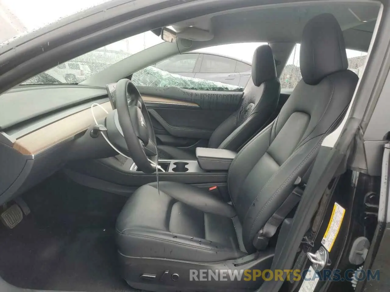 7 Photograph of a damaged car 5YJ3E1EA1PF677592 TESLA MODEL 3 2023
