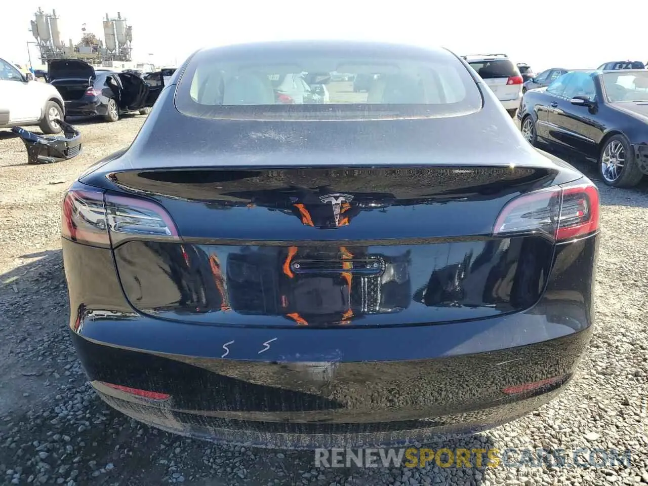 6 Photograph of a damaged car 5YJ3E1EA1PF685532 TESLA MODEL 3 2023