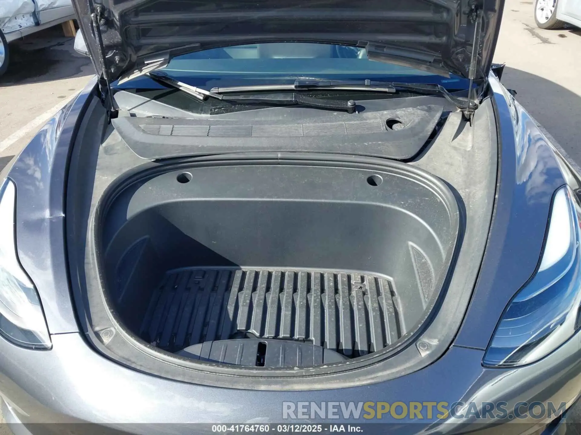 10 Photograph of a damaged car 5YJ3E1EA1PF691699 TESLA MODEL 3 2023
