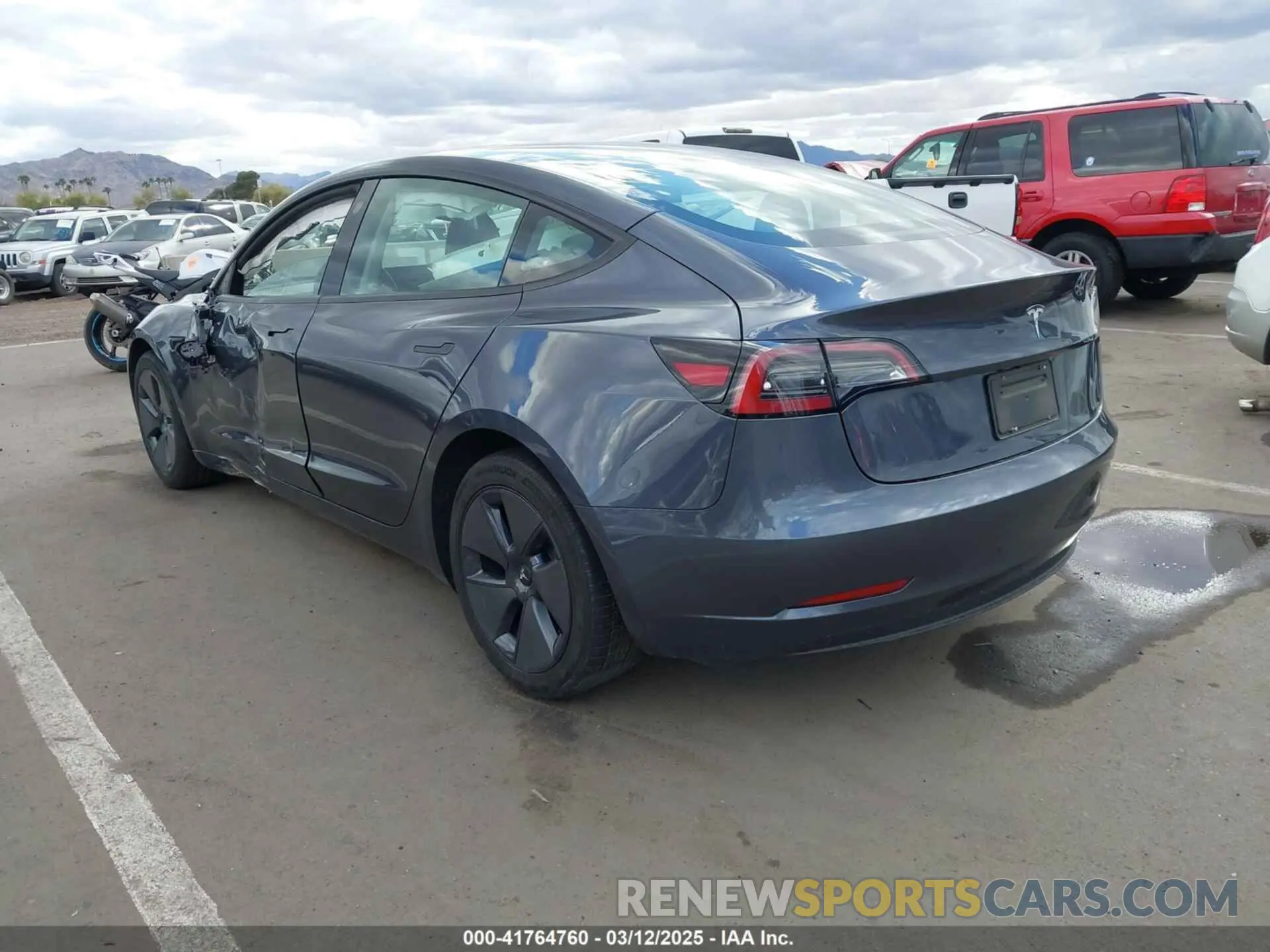 3 Photograph of a damaged car 5YJ3E1EA1PF691699 TESLA MODEL 3 2023