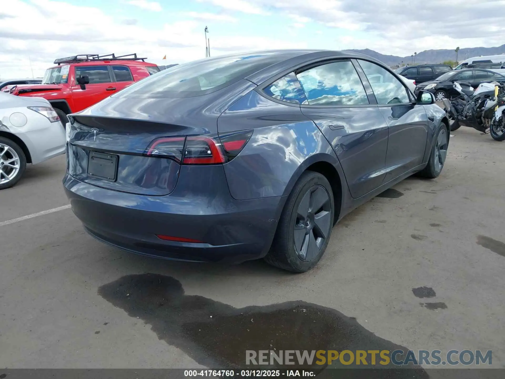 4 Photograph of a damaged car 5YJ3E1EA1PF691699 TESLA MODEL 3 2023