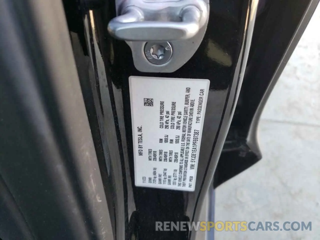 12 Photograph of a damaged car 5YJ3E1EA1PF697387 TESLA MODEL 3 2023