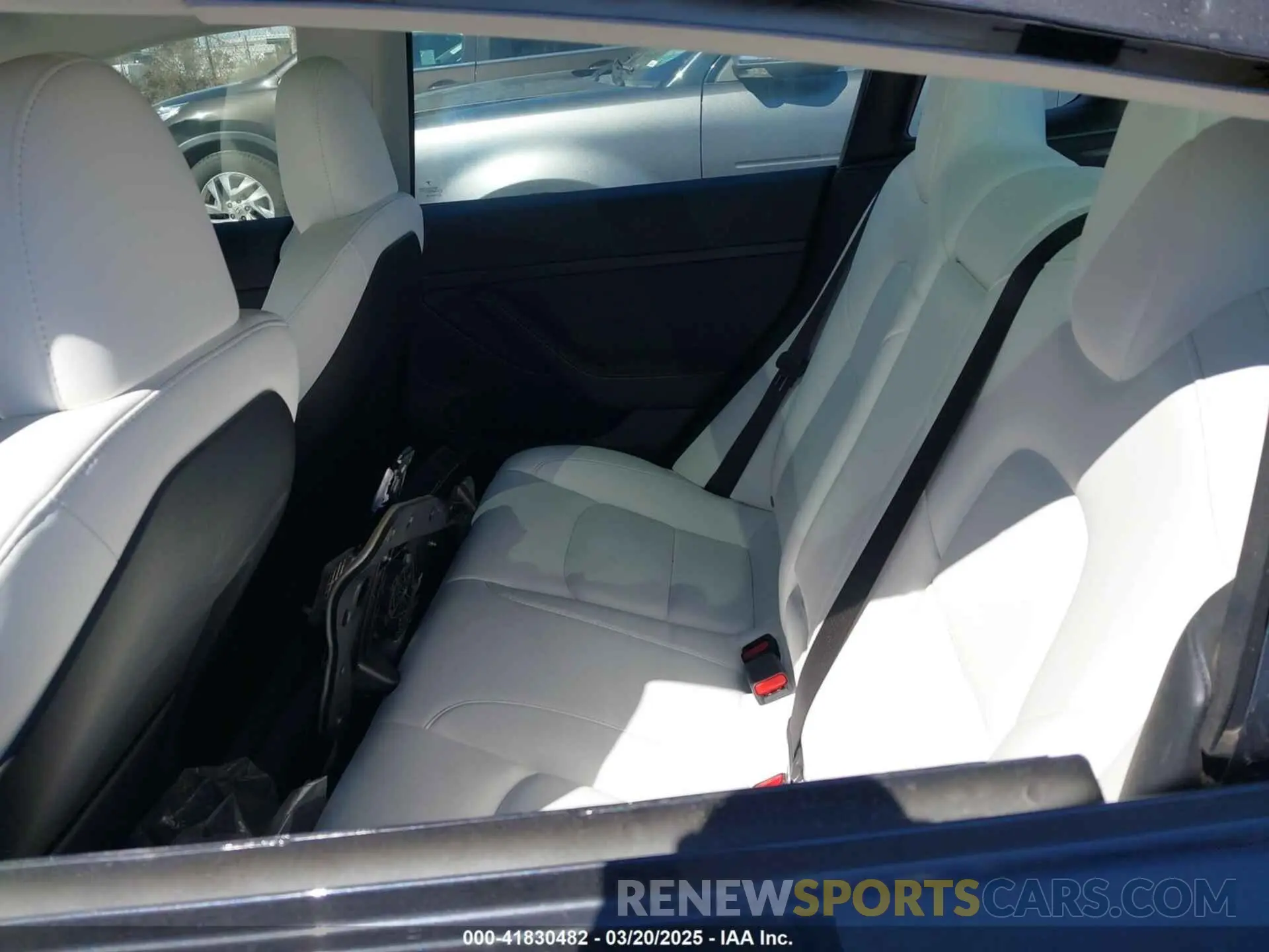 8 Photograph of a damaged car 5YJ3E1EA1PF711921 TESLA MODEL 3 2023
