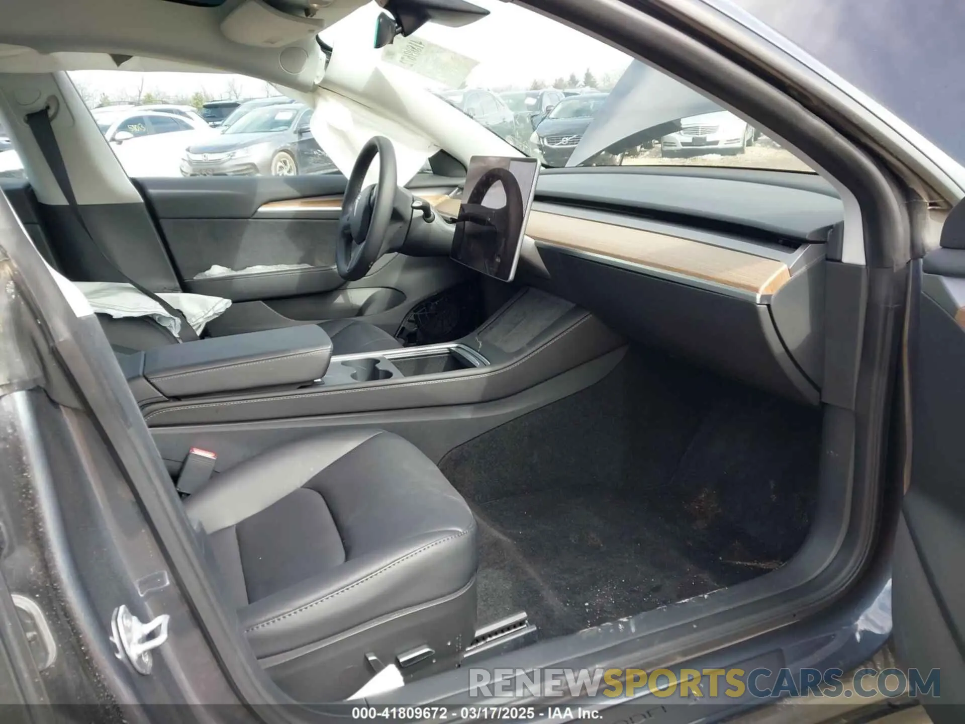 5 Photograph of a damaged car 5YJ3E1EA1PF716004 TESLA MODEL 3 2023
