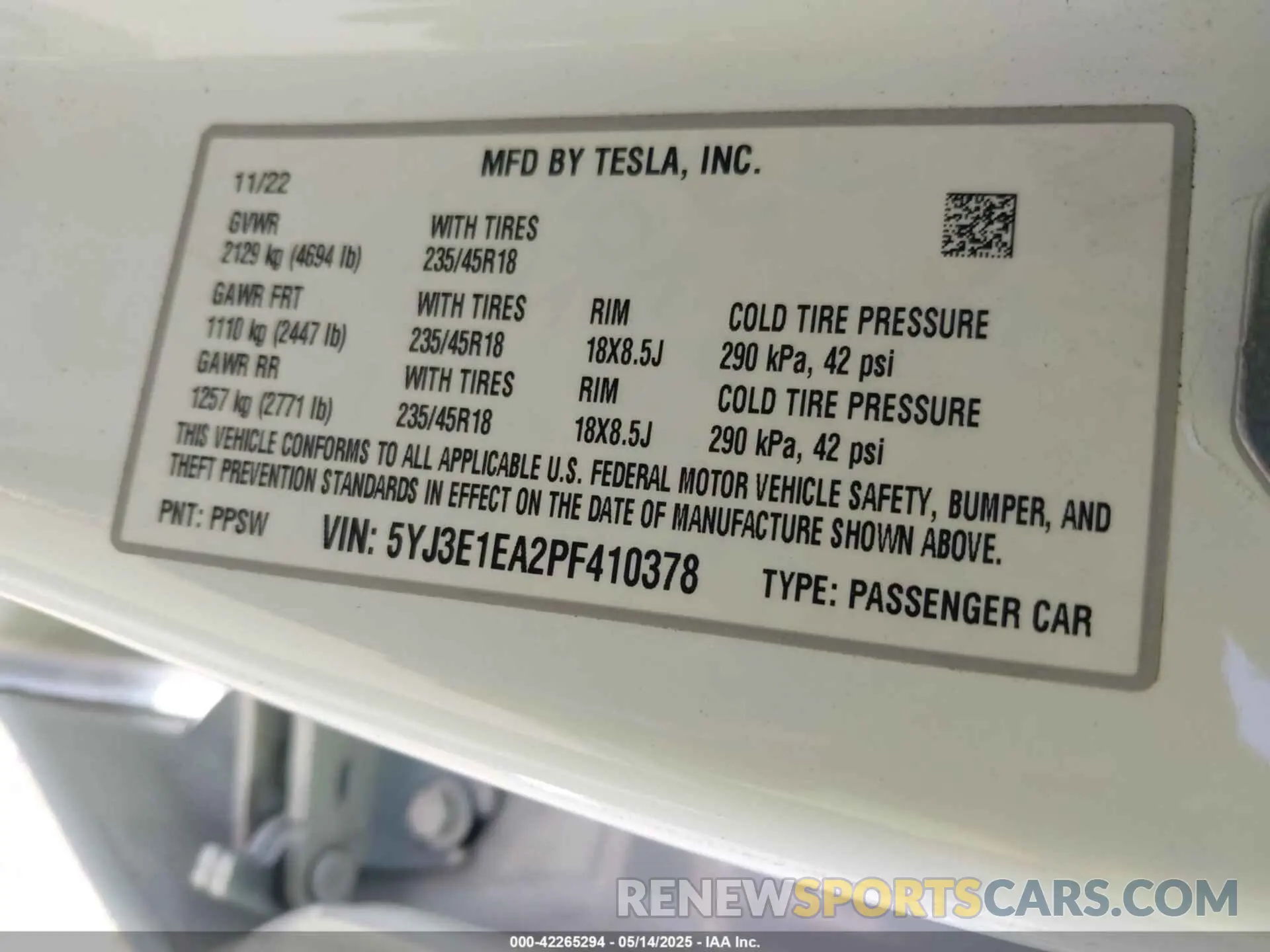 9 Photograph of a damaged car 5YJ3E1EA2PF410378 TESLA MODEL 3 2023