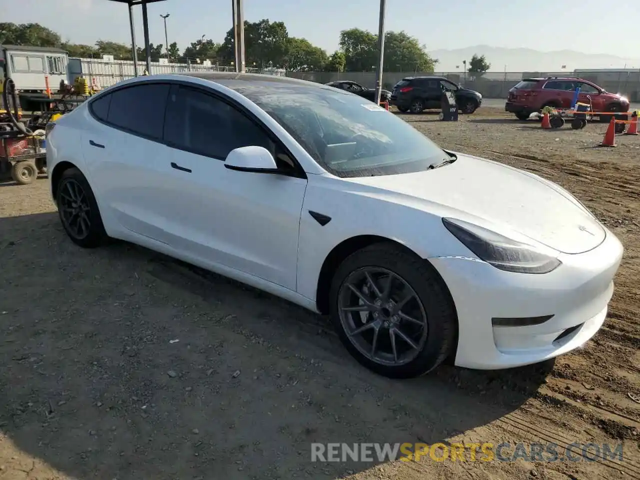 4 Photograph of a damaged car 5YJ3E1EA2PF420490 TESLA MODEL 3 2023