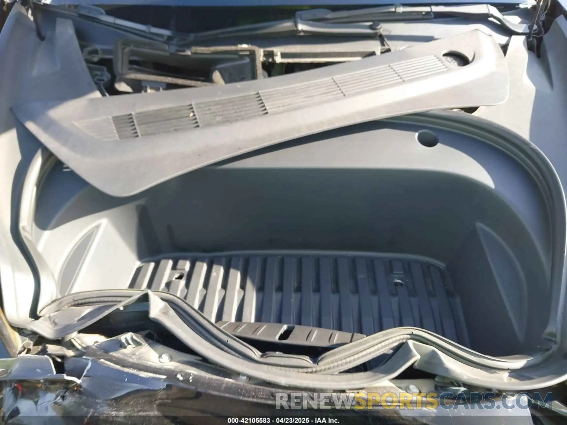 10 Photograph of a damaged car 5YJ3E1EA2PF437967 TESLA MODEL 3 2023